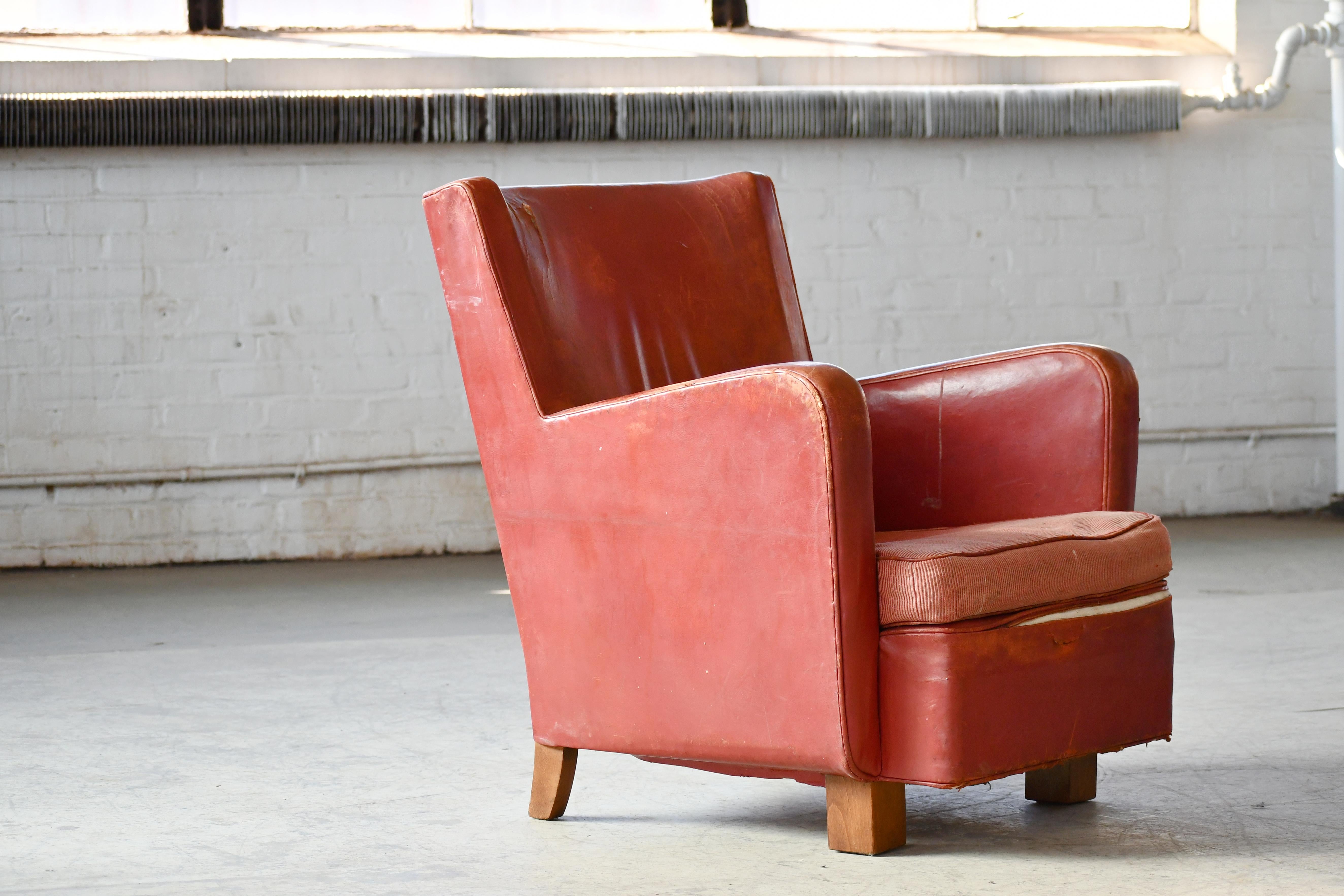 Chaise longue géométrique danoise moderne des années 1930 en cuir rougeâtre V 1