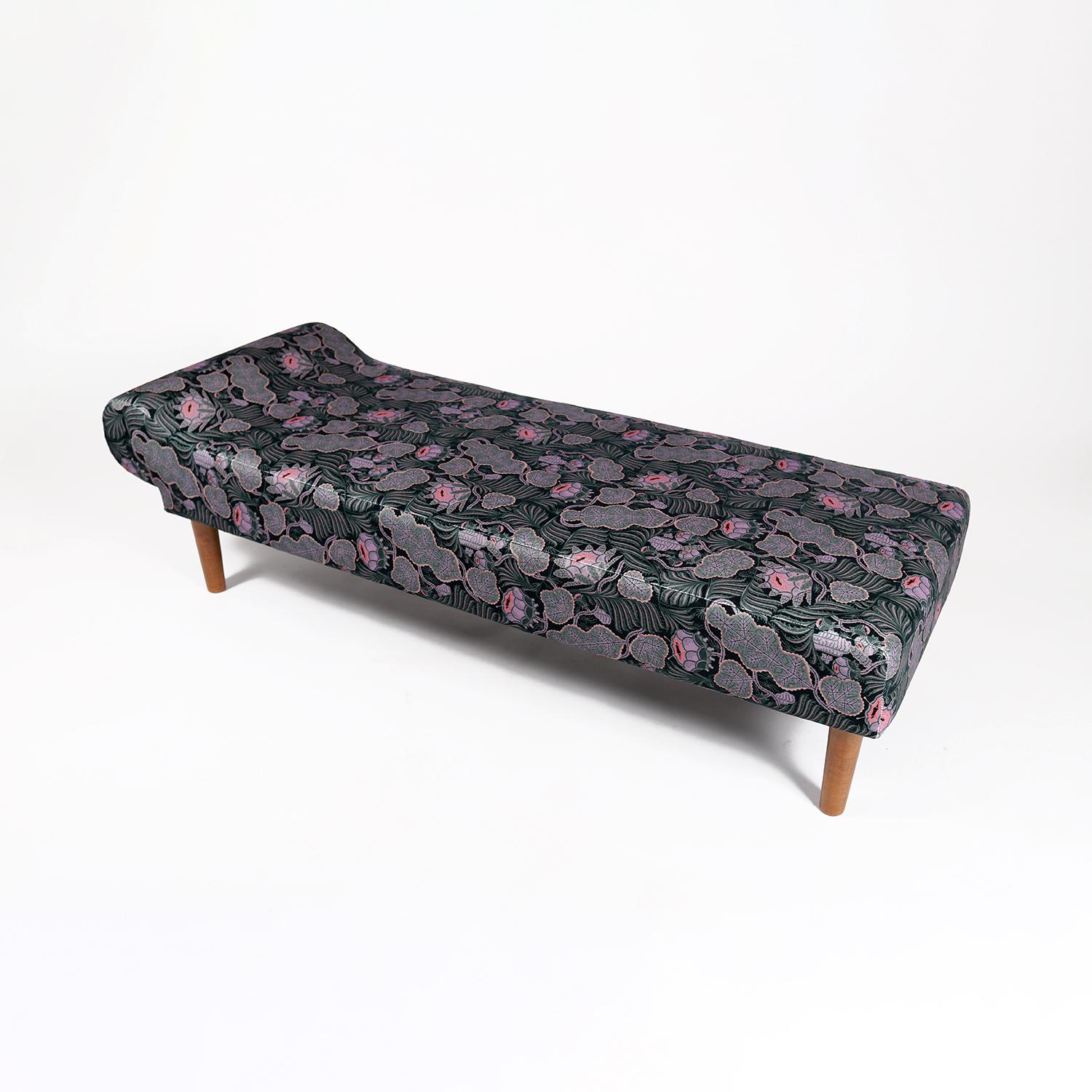 Scandinavian Danish Modern 1940s Daybed For Sale