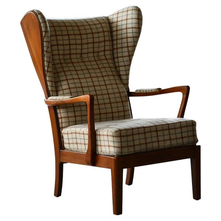 Danish Modern 1950s Highback Lounge Wing Chair Attributed to Fritz Hansen (V)