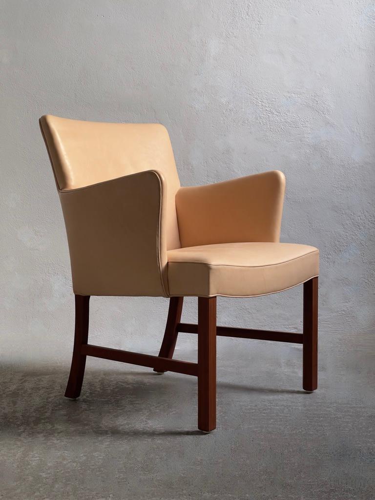 Dänischer moderner Sessel aus dem Jahr 1960 von Tischlermeister Jacob Kjaer im Angebot 2