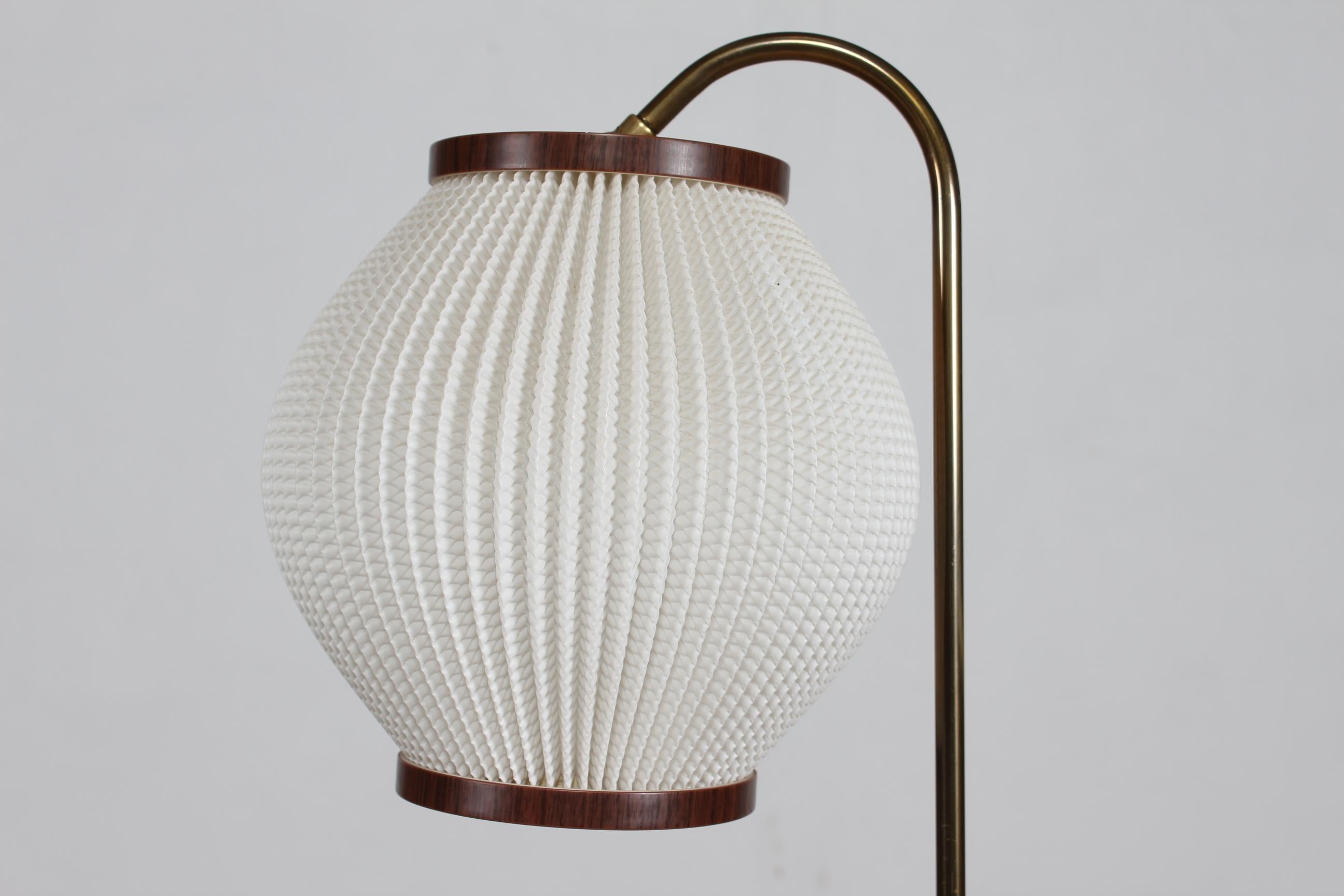 Danish Modern 1960s Floor Lamp of Brass and Metal with Lars Eiler Schiøler Shade For Sale 1