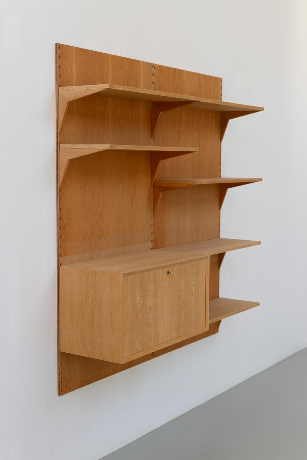 Mid-Century moderno Parete attrezzata moderna danese a 2 vani in Oak di Poul Cadovius per Cado 1960. in vendita