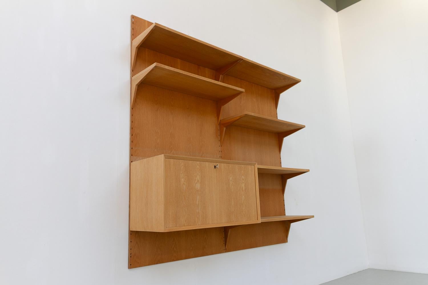 Parete attrezzata moderna danese a 2 vani in Oak di Poul Cadovius per Cado 1960. in vendita 2