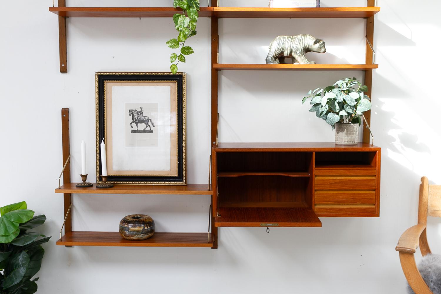 Danish Modern 2-Bay Modular Teak Wall Unit by Poul Cadovius for Cado, 1950s. For Sale 10
