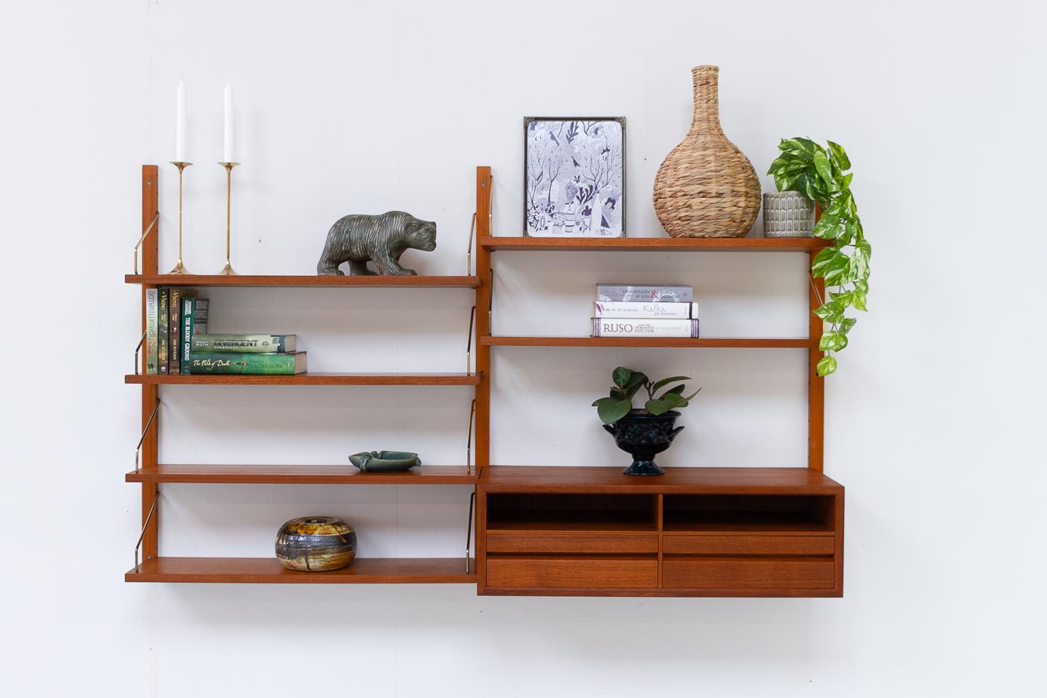 Danish Modern 2-Bay Modular Teak Wall Unit by Poul Cadovius for Cado, 1960s. For Sale 9