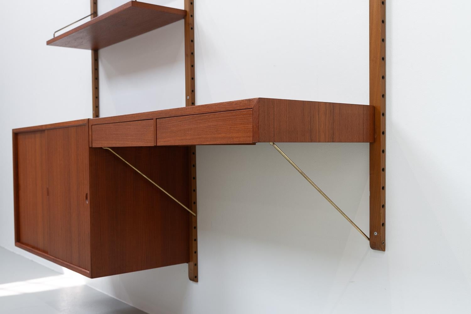 Danish Modern 2-Bay Modular Teak Wall Unit by Poul Cadovius for Cado, 1960s In Good Condition In Asaa, DK