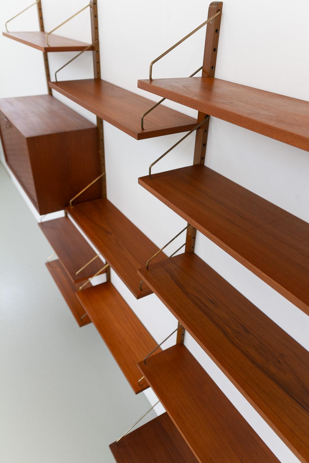 Parete attrezzata moderna danese a 3 vani in teak di Poul Cadovius per Cado, 1960. in vendita 4