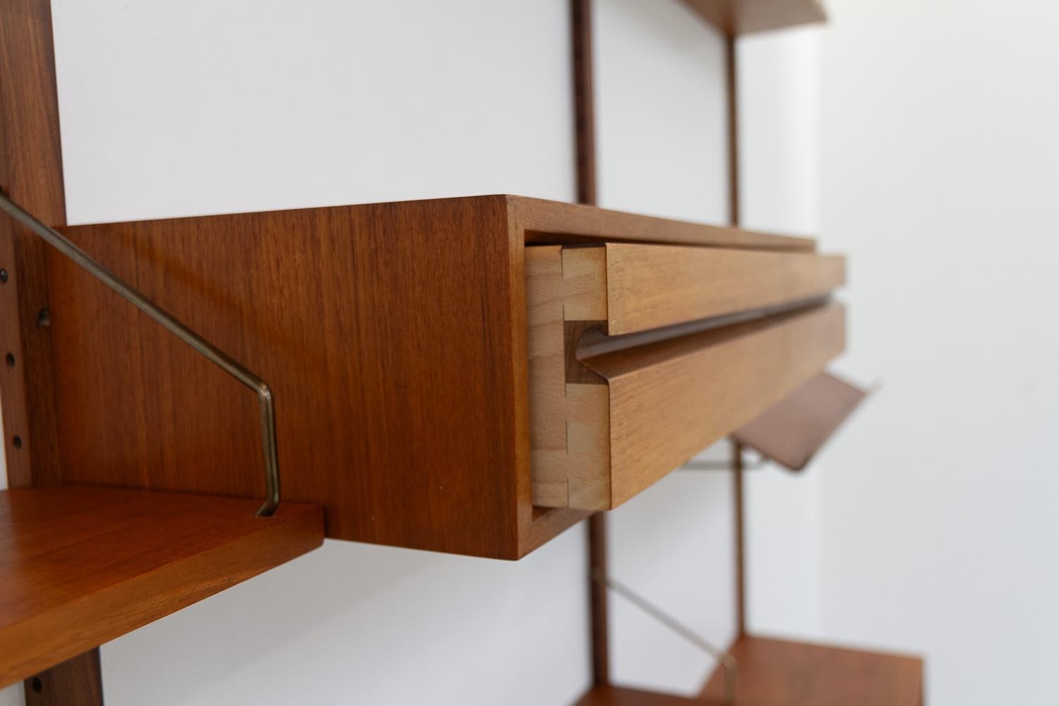 Dänisches modernes modulares 3-Fach-Wandregal aus Teakholz von Poul Cadovius für Cado, 1960er Jahre. 3