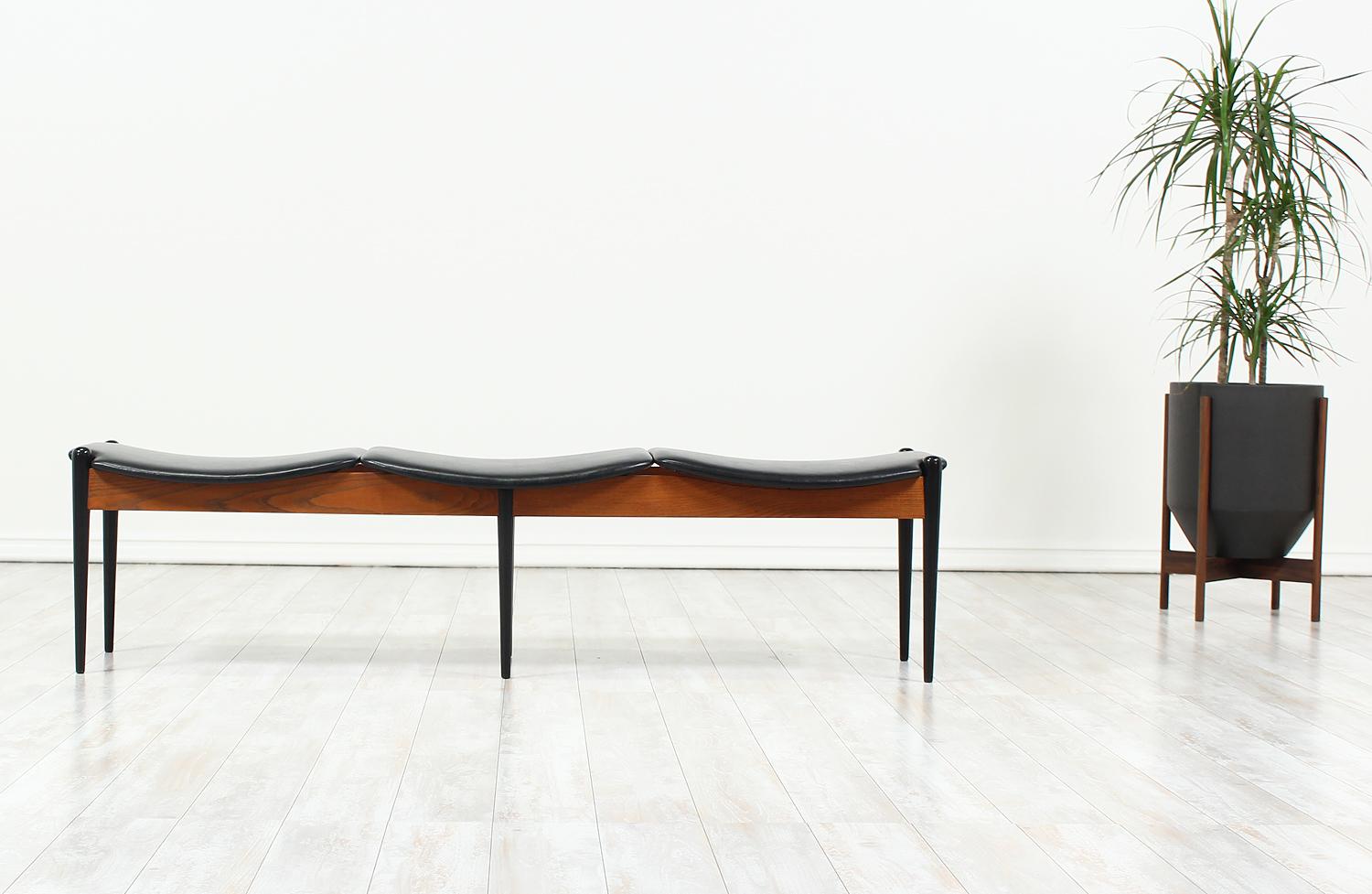 Danish Modern 3-Seat Bench In Excellent Condition In Los Angeles, CA