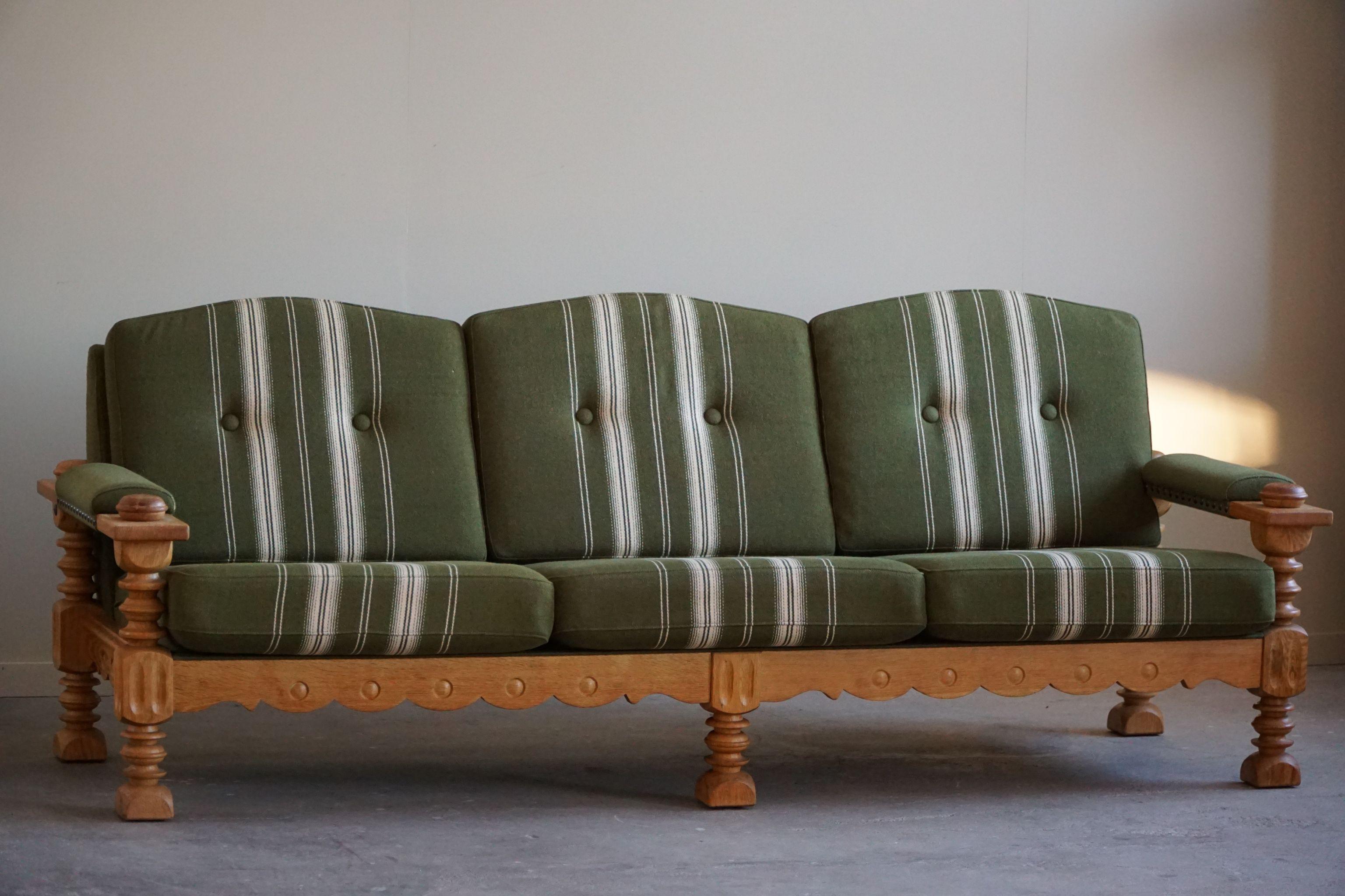 Danish Modern 3-Seater Sofa in Oak & Savak Wool, Henning Kjærnulf, 1960s 10