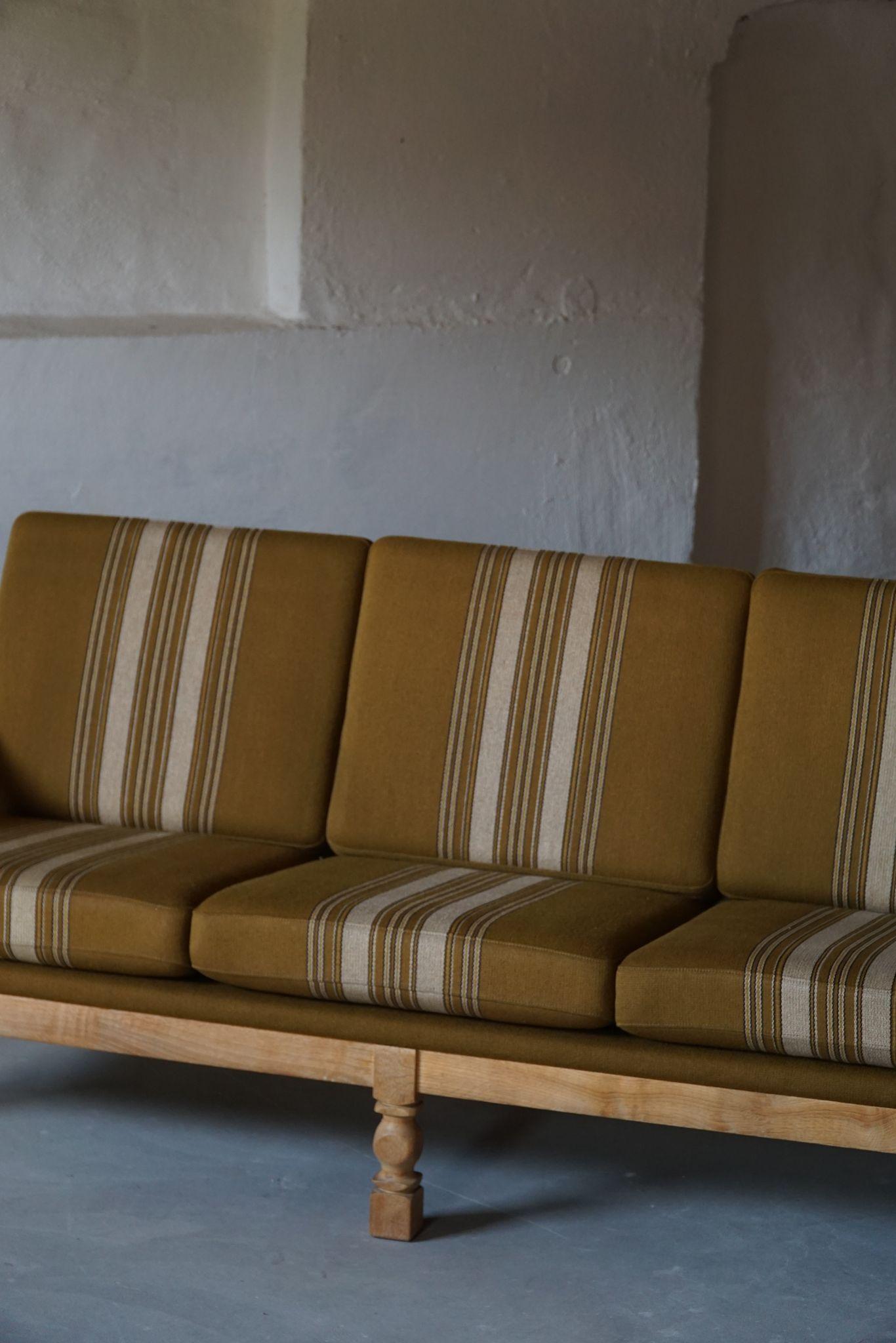 20th Century Danish Modern 3-Seater Sofa in Solid Oak, Henning Kjærnulf Style, 1960s