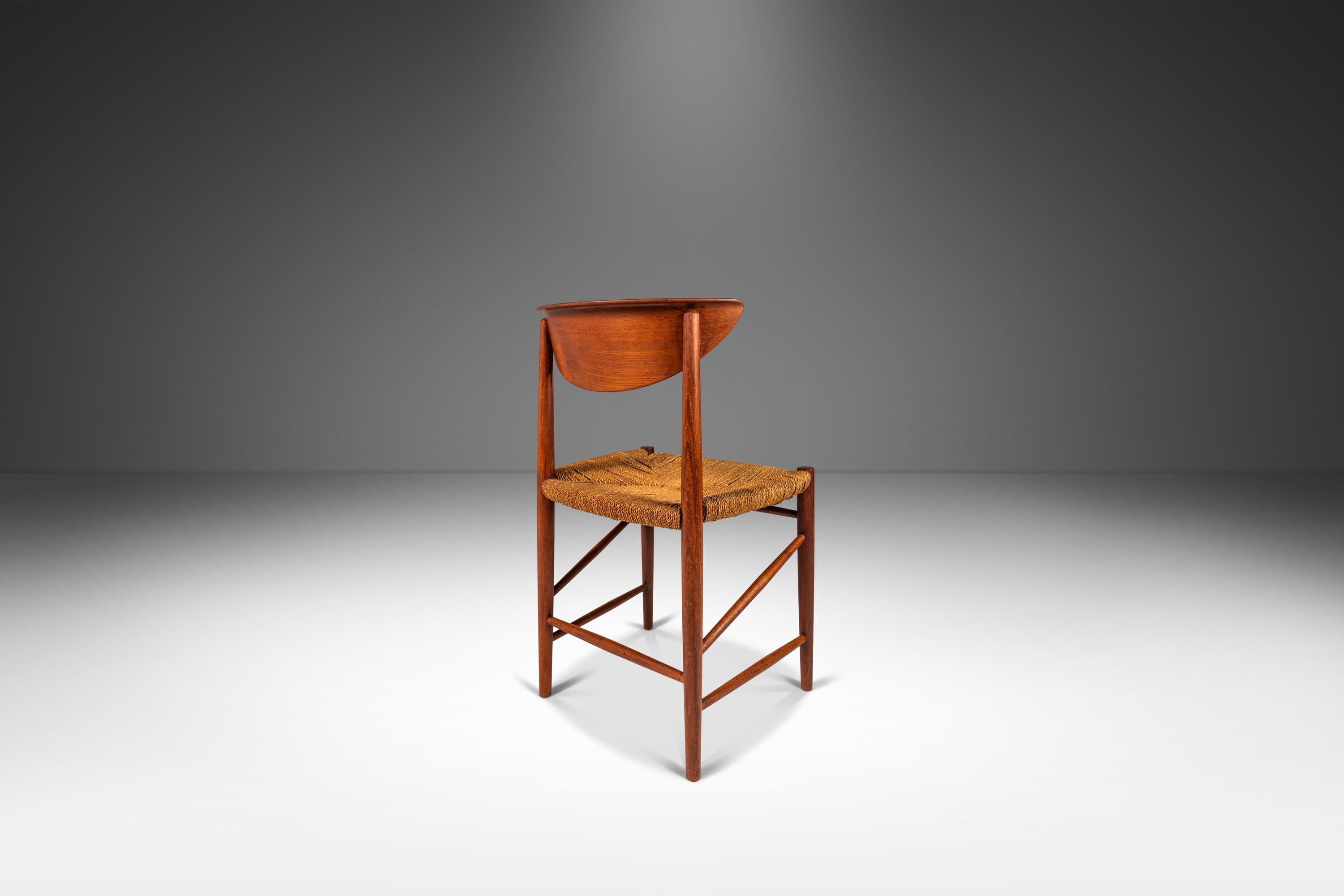 Mid-20th Century Danish Modern 317 Dining/Desk Chair by Peter Hvidt & Mölgaard, Denmark, c. 1950s