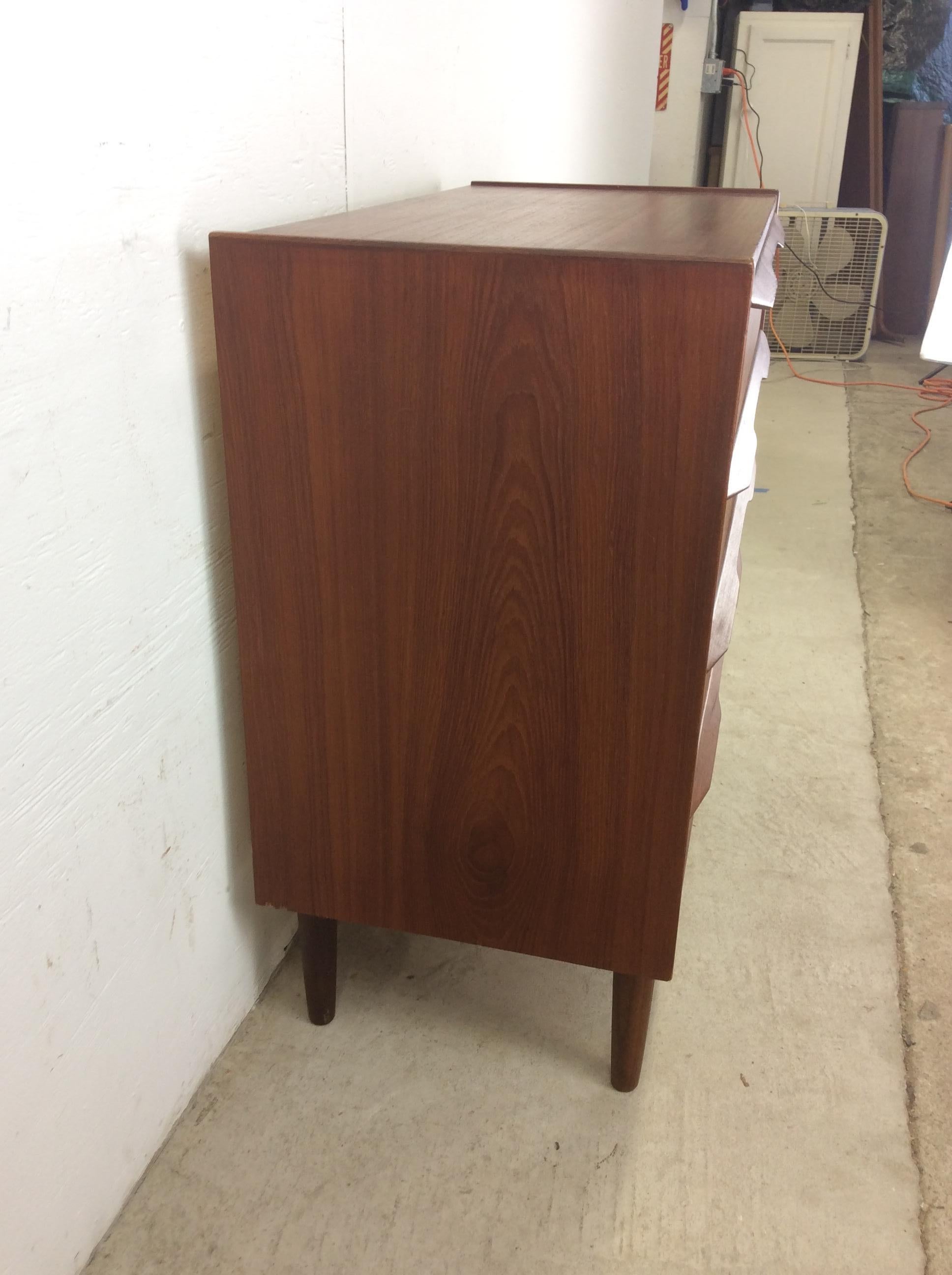 Danish Modern 4 Drawer Dresser with Lock & Key 3