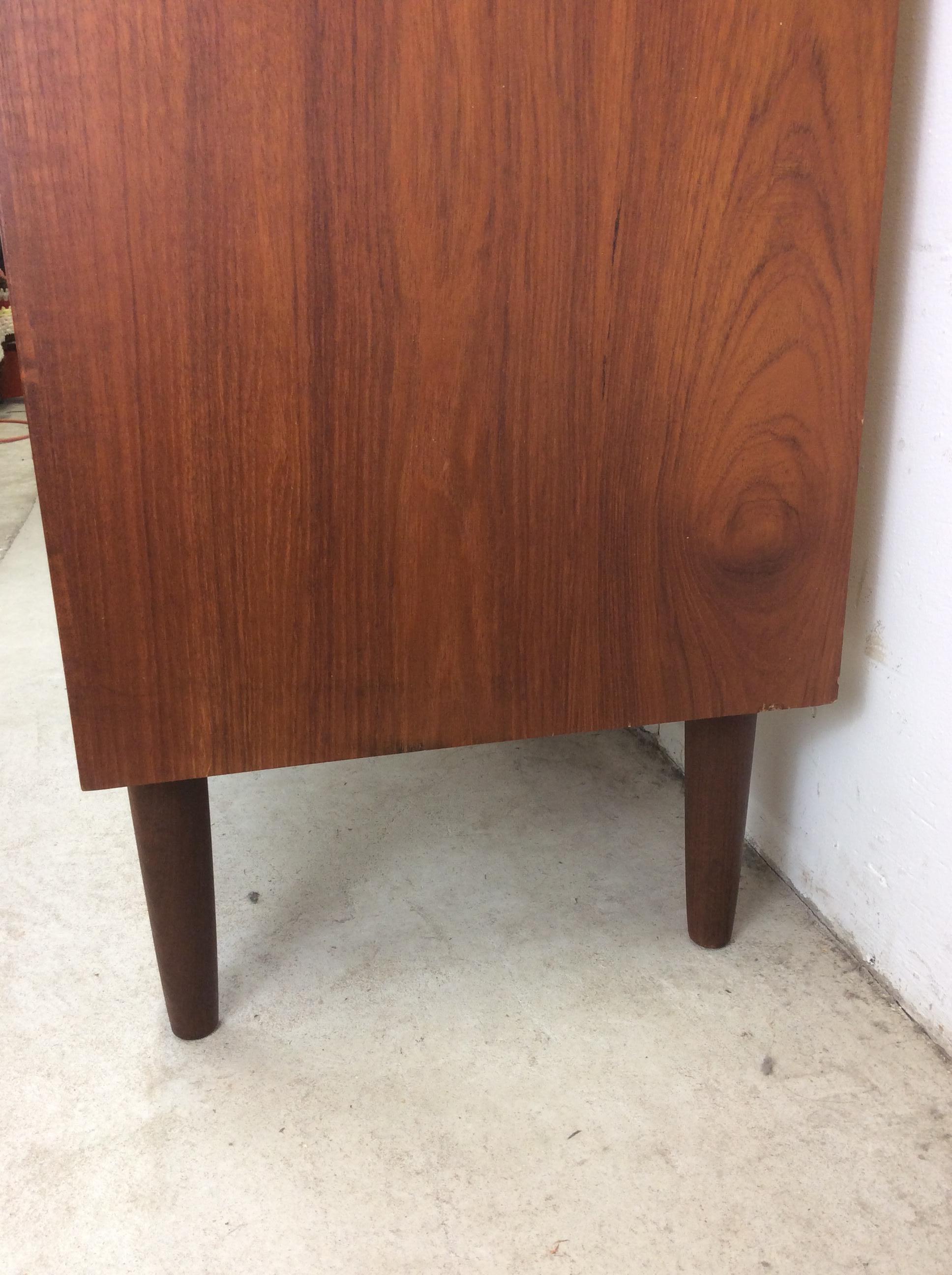 Danish Modern 4 Drawer Dresser with Lock & Key 1