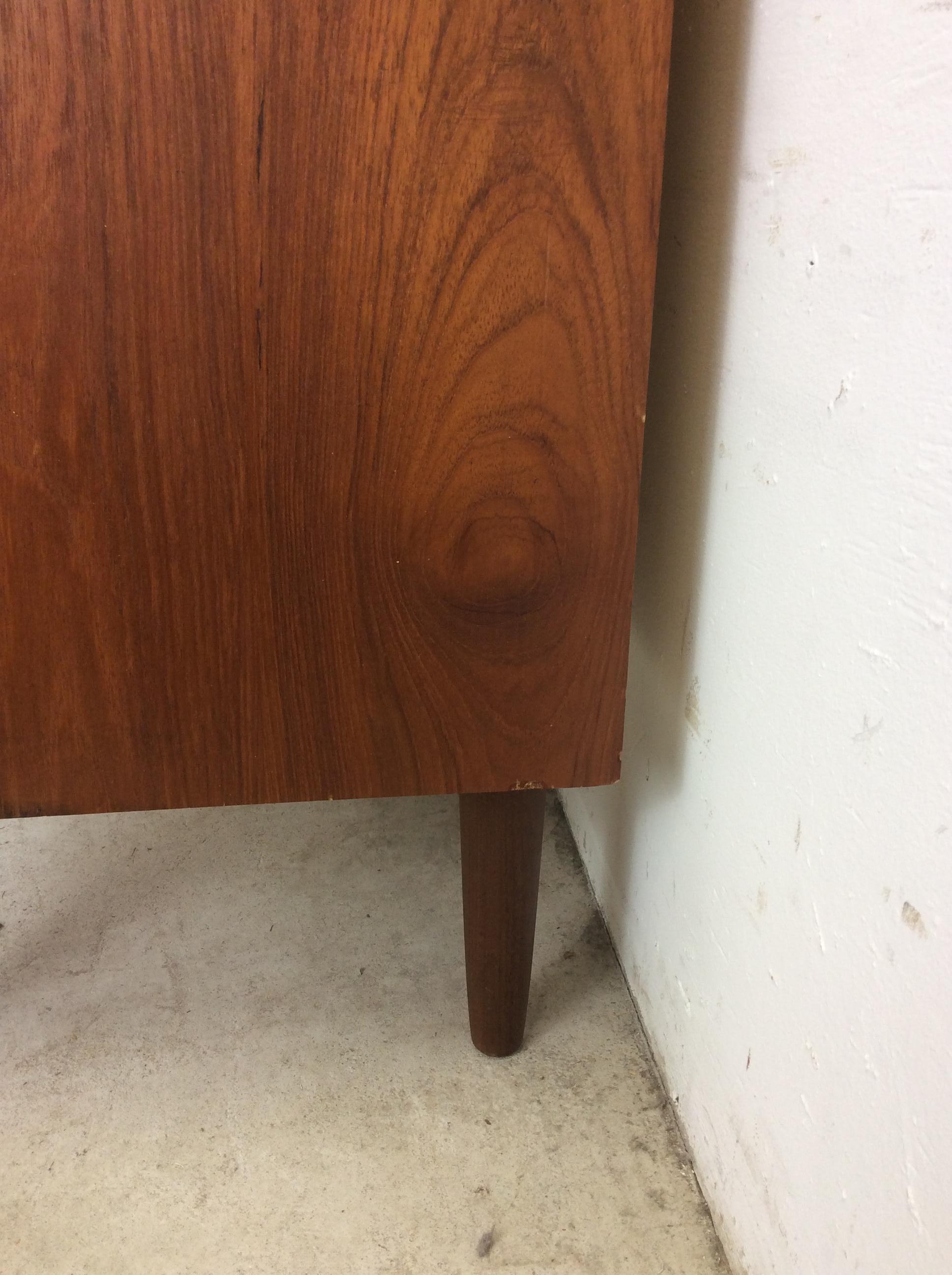 Danish Modern 4 Drawer Dresser with Lock & Key 2