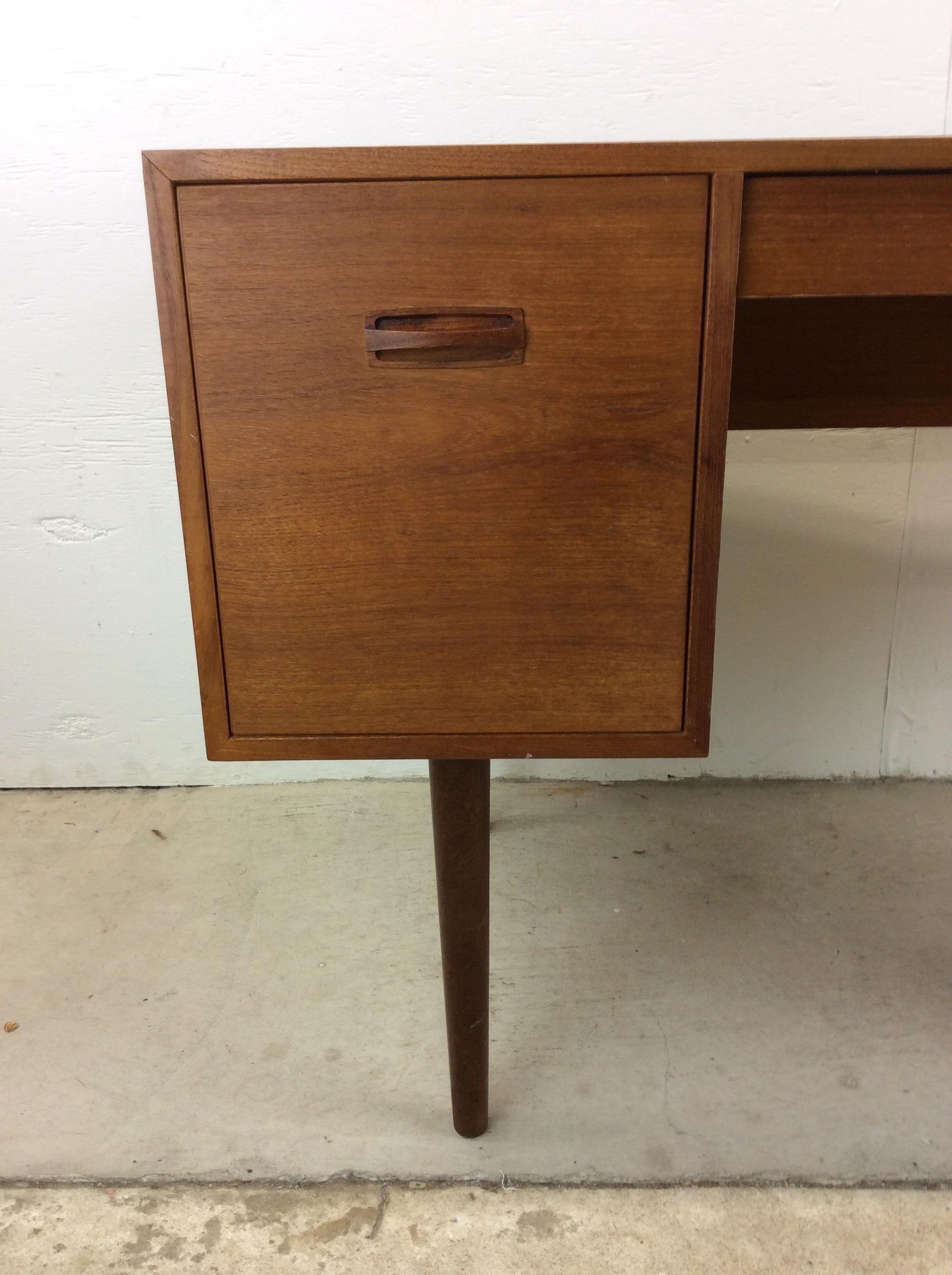 Danish Modern 4 Drawer Writing Desk with Tapered Legs For Sale 3