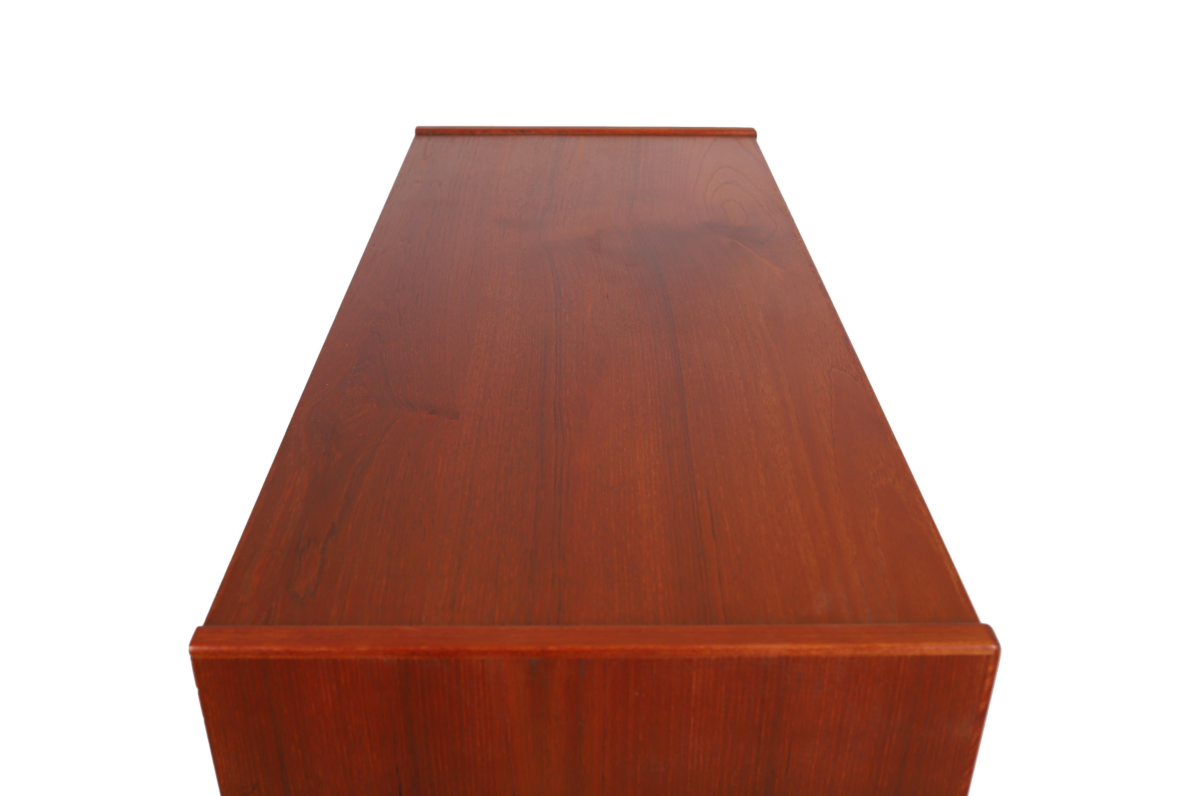 Danish Modern 7 Drawer Chest by Arne Hovmand Olsen For Sale 3