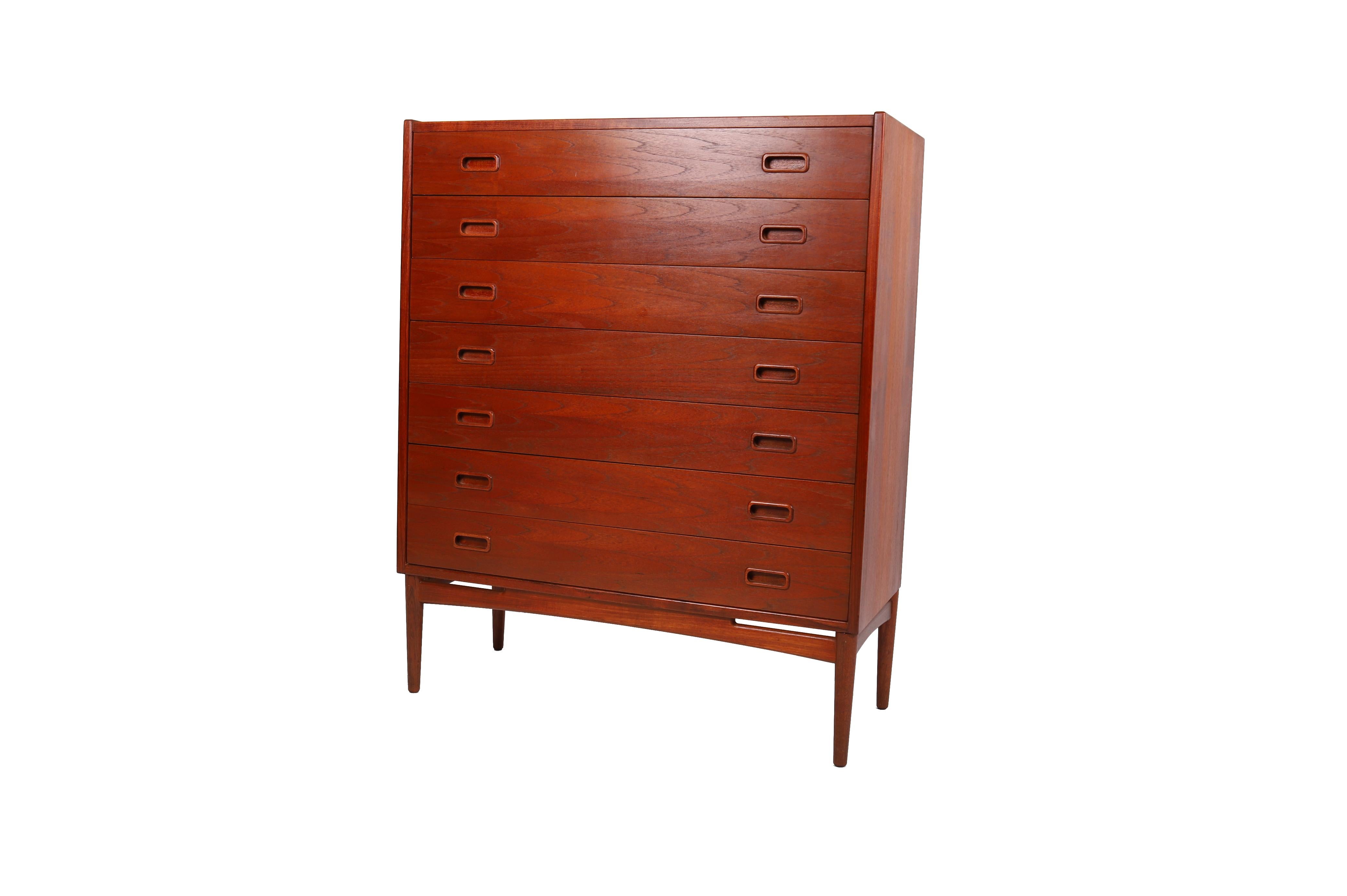 Danish Modern 7 Drawer Chest by Arne Hovmand Olsen In Good Condition For Sale In Minneapolis, MN