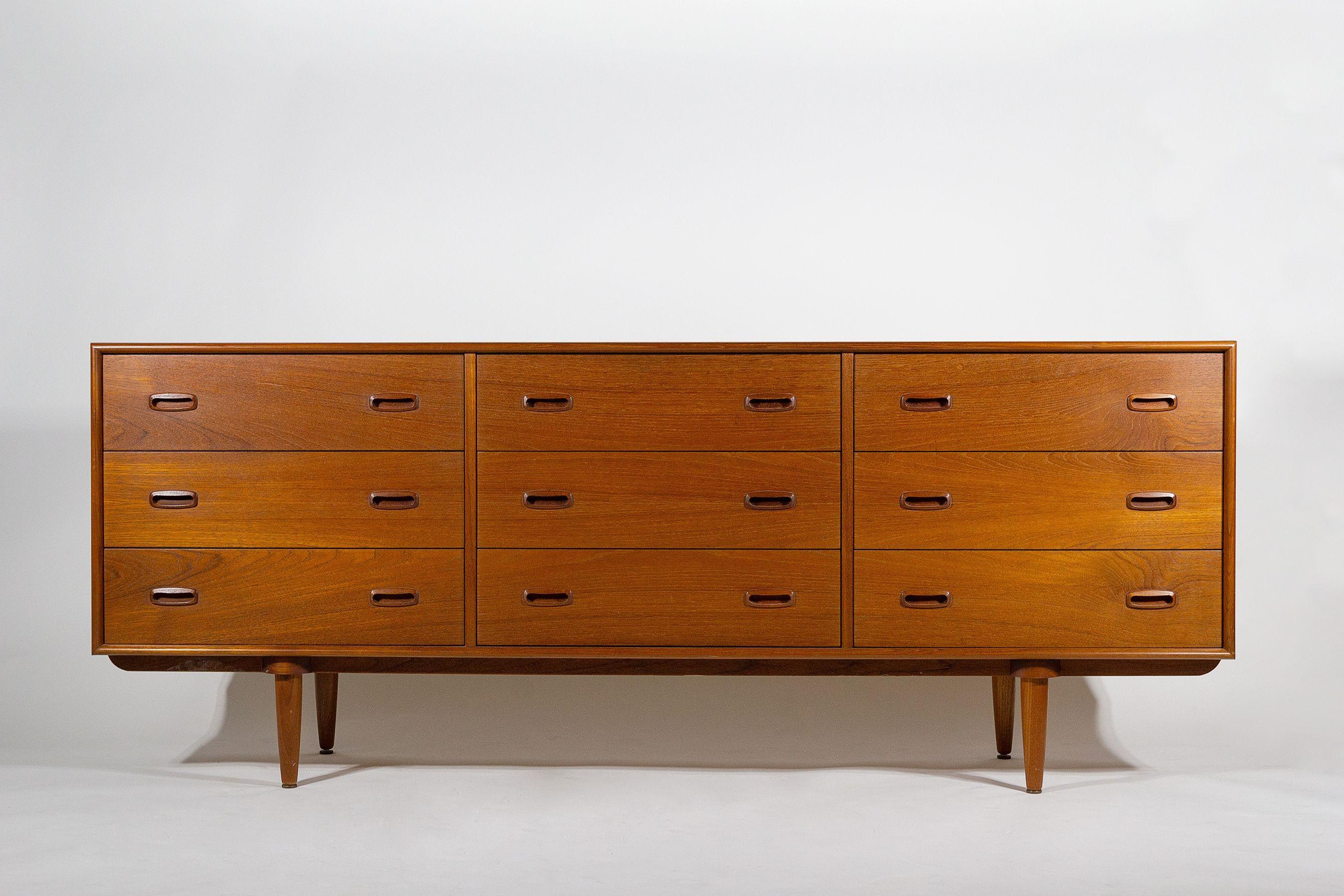Danish Modern 9 Drawer Dressers in Teak with Oak Interiors 1960s, Pair 6