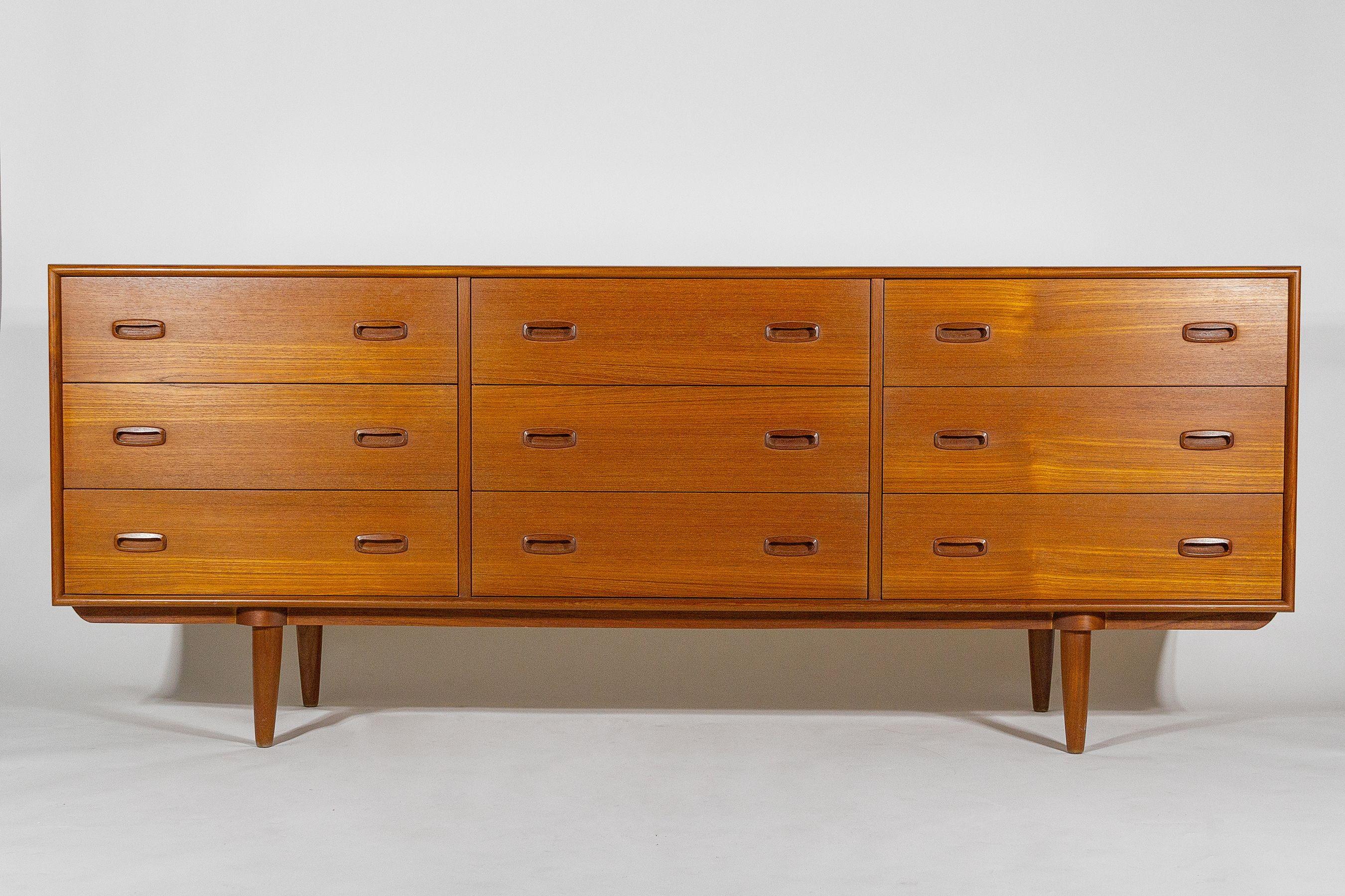 A rare matching pair of Danish Modern 9 Drawer dressers with Oak Interiors Attributed to Borge Mogensen 1960s.
Exceptionally well crafted with oak interiors with butterfly joinery.