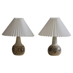 Moderno danese, coppia di lampade da tavolo in ceramica, tonalità terrene, di Søholm, anni '70