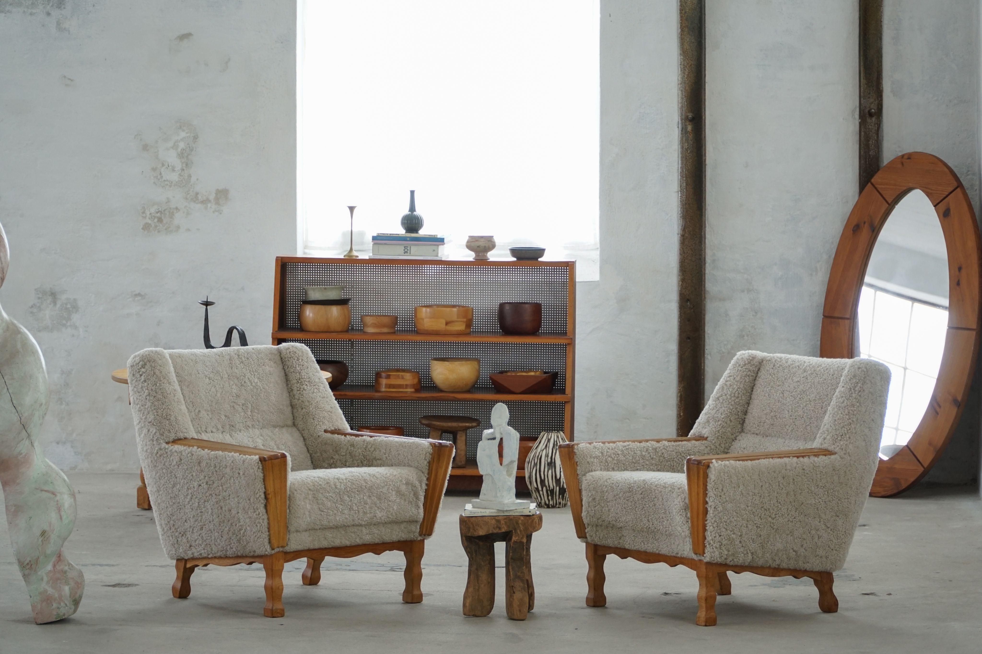 Danish Modern, A Pair of Easy Chairs in Oak & Lambswool, Henning Kjærnulf, 1960s For Sale 8