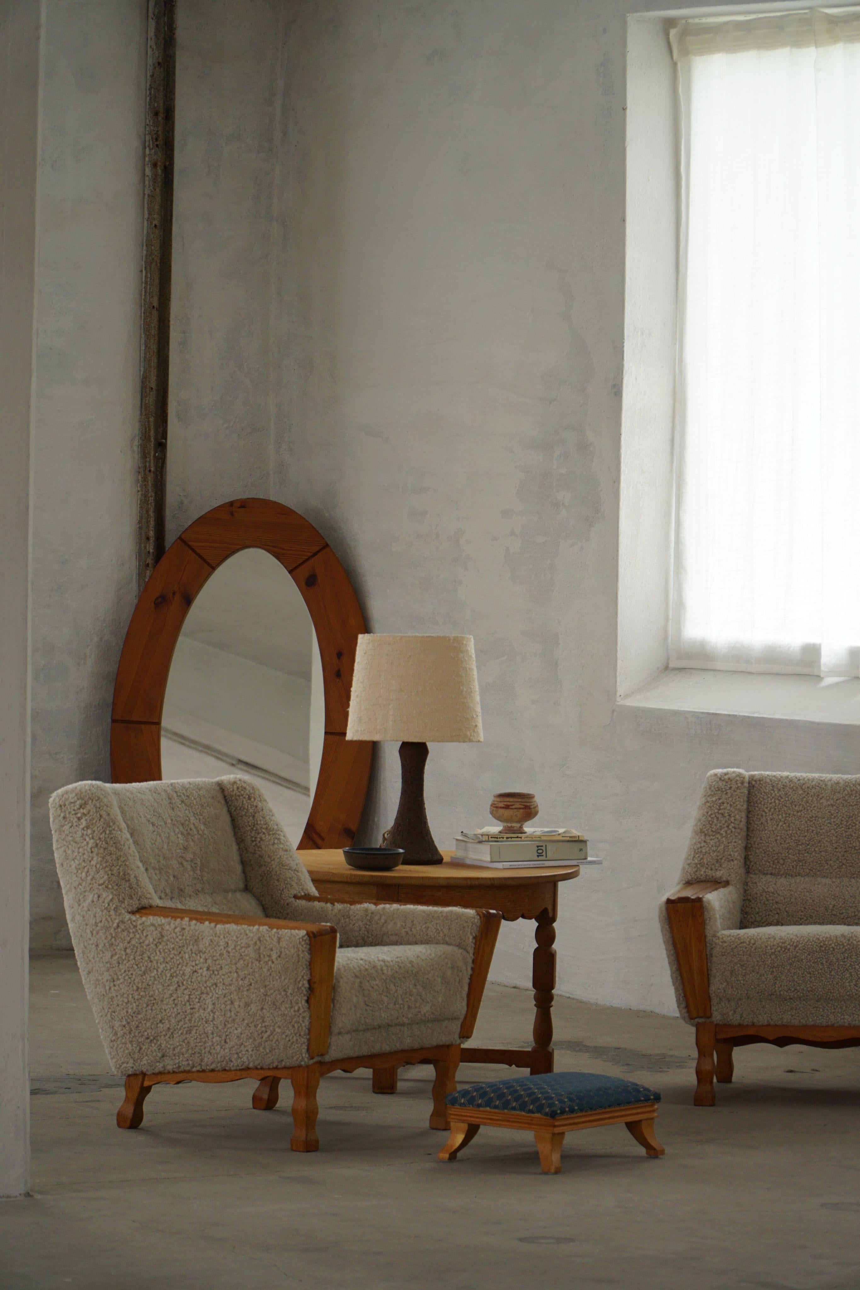 Danish Modern, A Pair of Easy Chairs in Oak & Lambswool, Henning Kjærnulf, 1960s For Sale 1