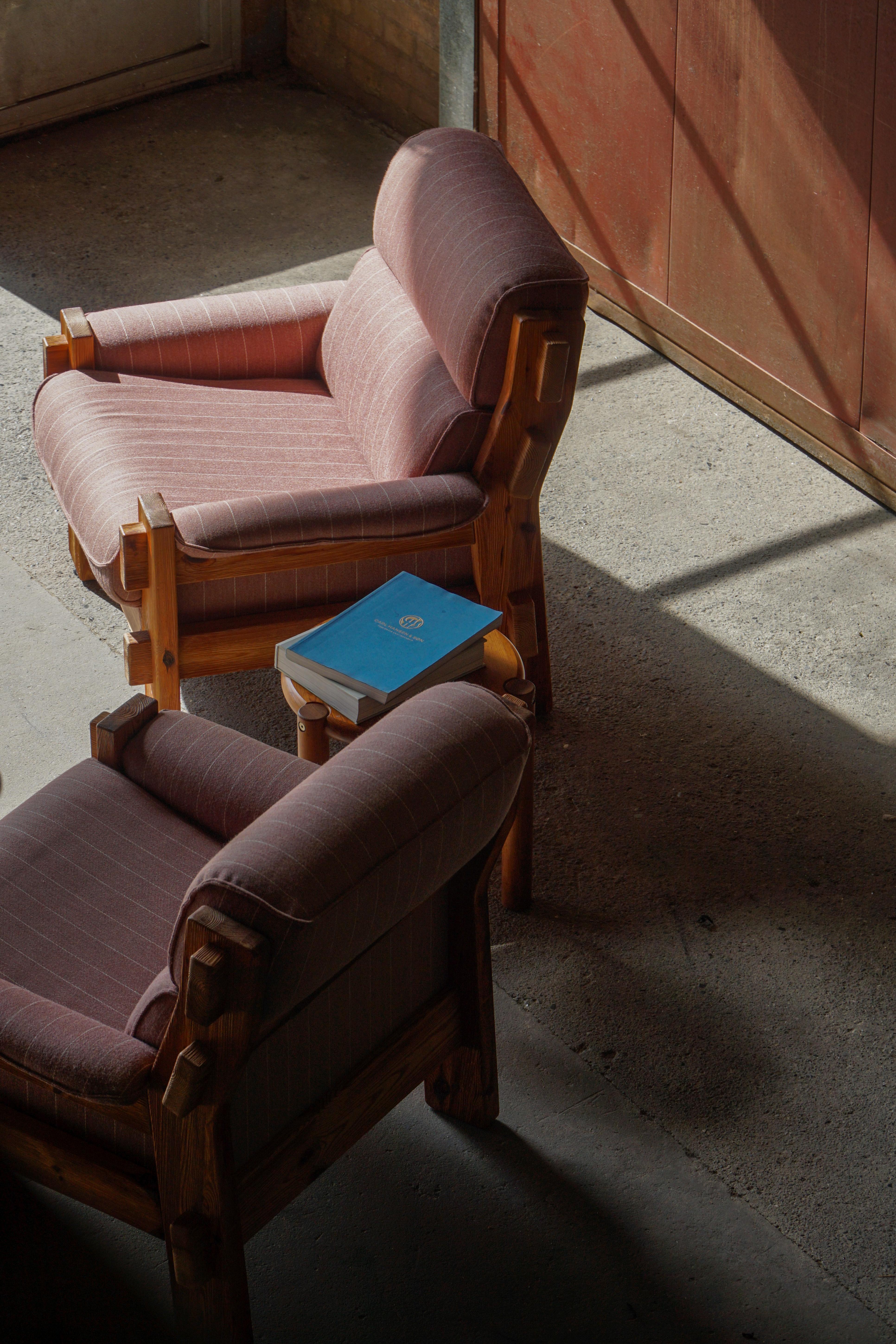 Danish Modern, A Pair of Lounge Chairs in Pine & Wool by Christian IV, 1970s In Good Condition For Sale In Odense, DK