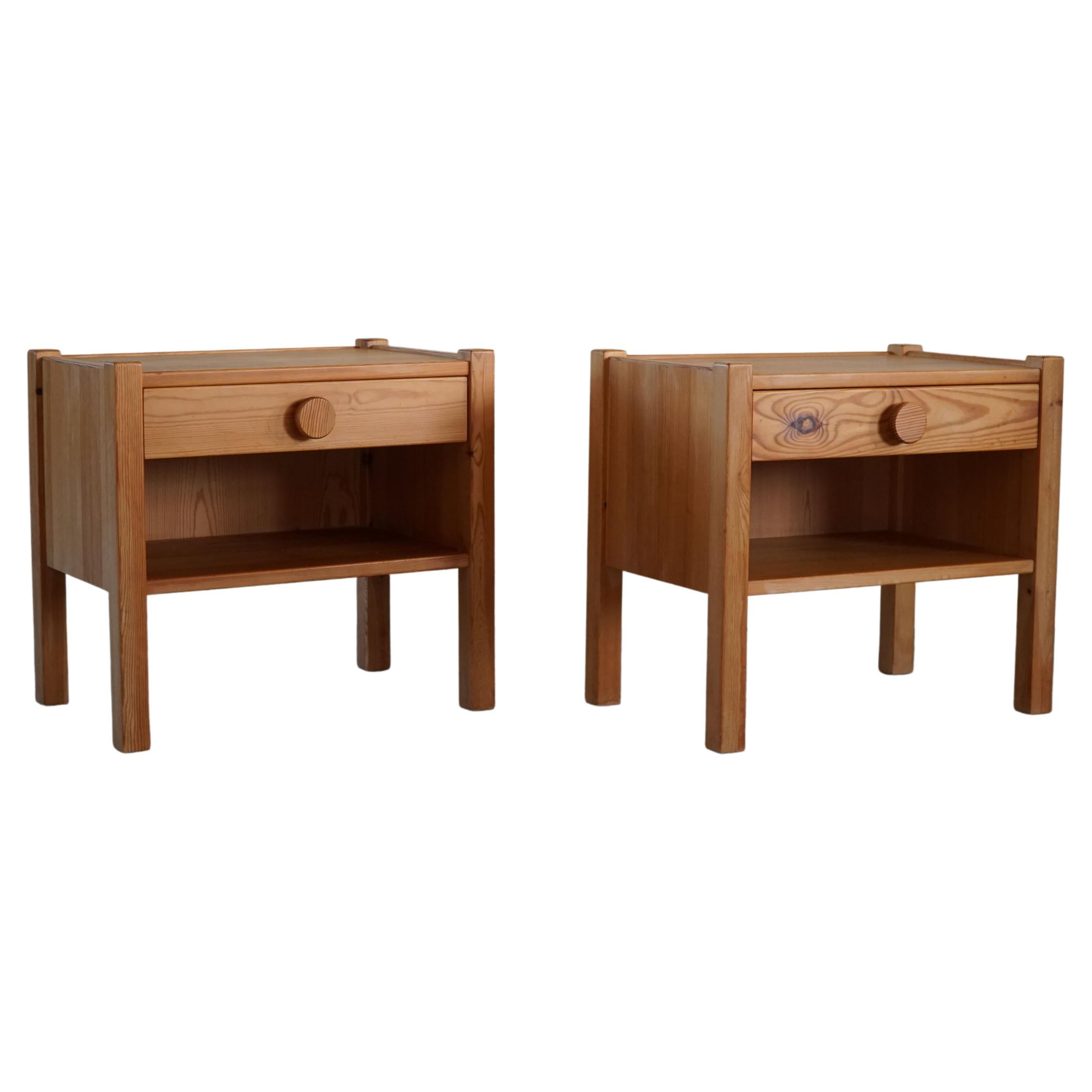 Danish Modern, a Pair of Minimalist Night Stands in Solid Pine, 1970s