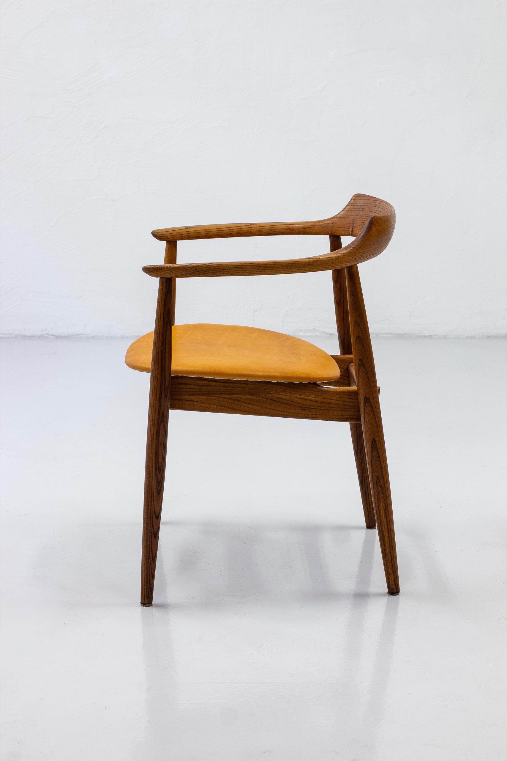 Danish Modern Arm Chair by Arne Wahl Iversen, Produced in Denmark 6