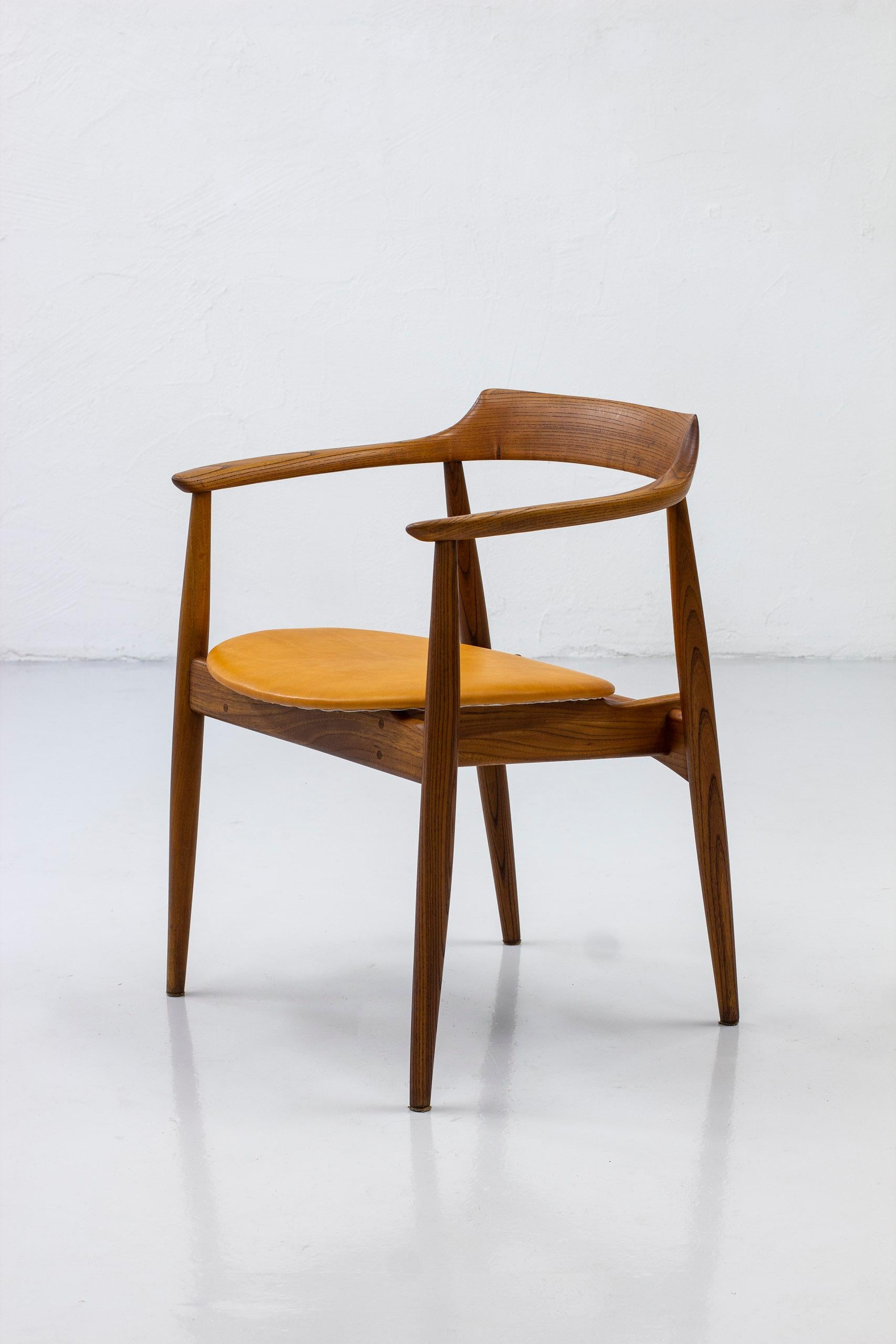 Danish Modern Arm Chair by Arne Wahl Iversen, Produced in Denmark 7