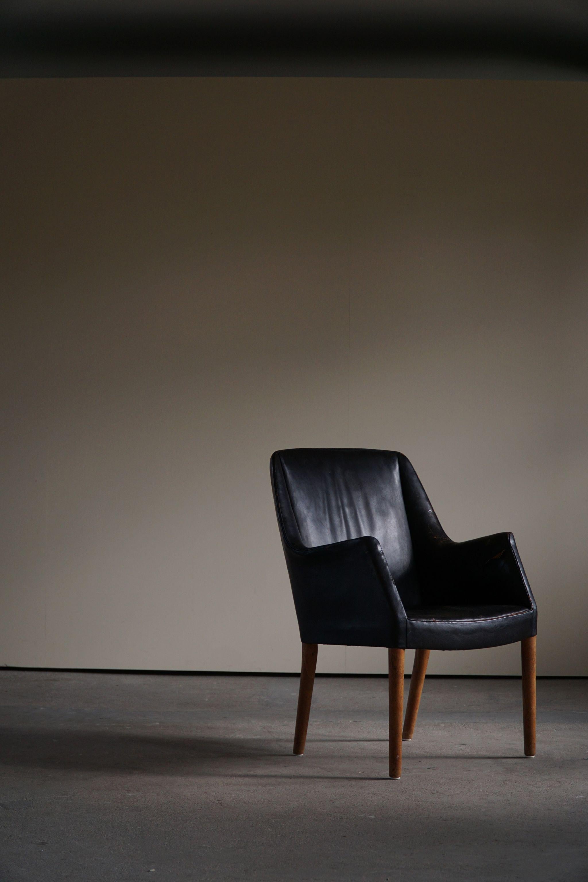 Danish Modern Armchair by Nanna Ditzel in Oak and Patinated Leather, 1950s For Sale 10