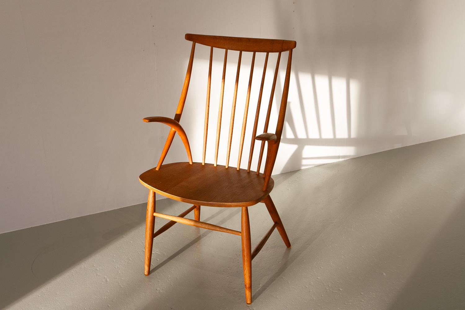 Dänischer Moderner Sessel IW2 in Eiche von Illum Wikkelsø, 1960er Jahre. im Angebot 4