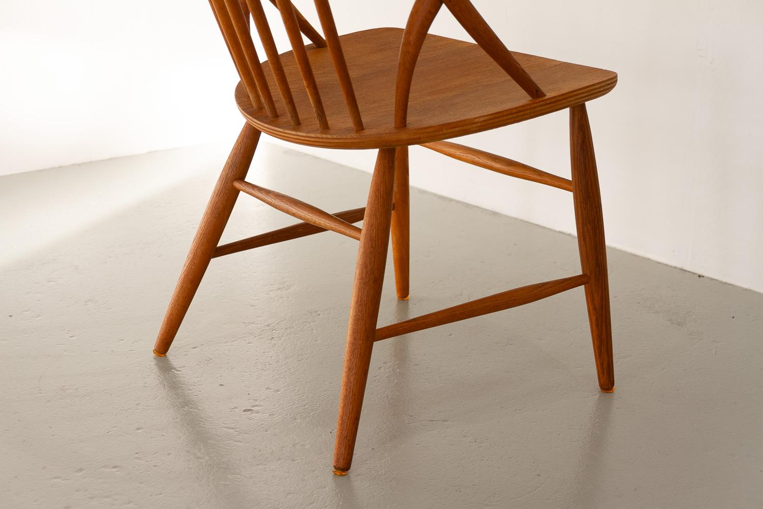 Dänischer Moderner Sessel IW2 in Eiche von Illum Wikkelsø, 1960er Jahre. im Angebot 6