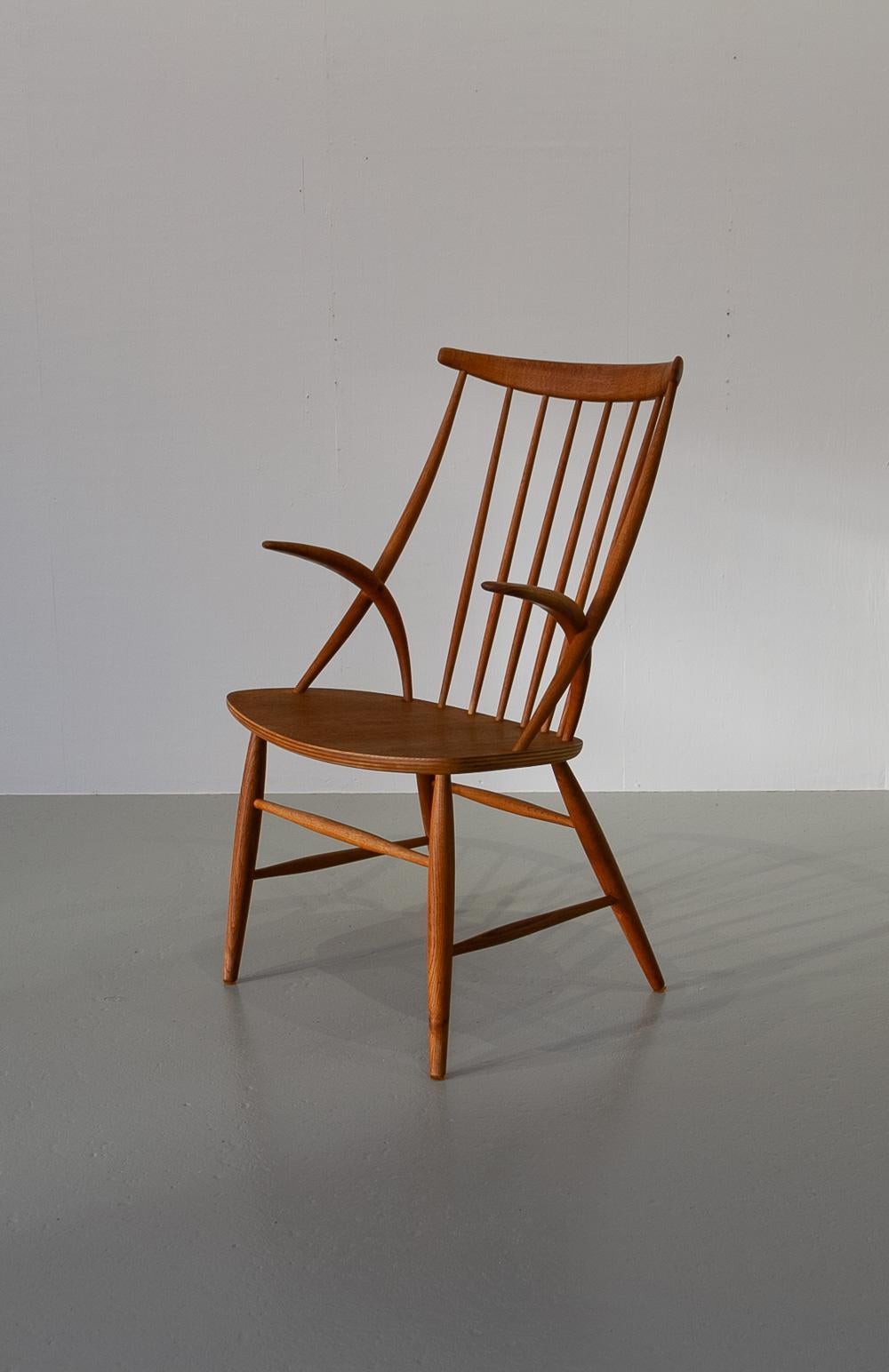 Dänischer Moderner Sessel IW2 in Eiche von Illum Wikkelsø, 1960er Jahre. im Angebot 11