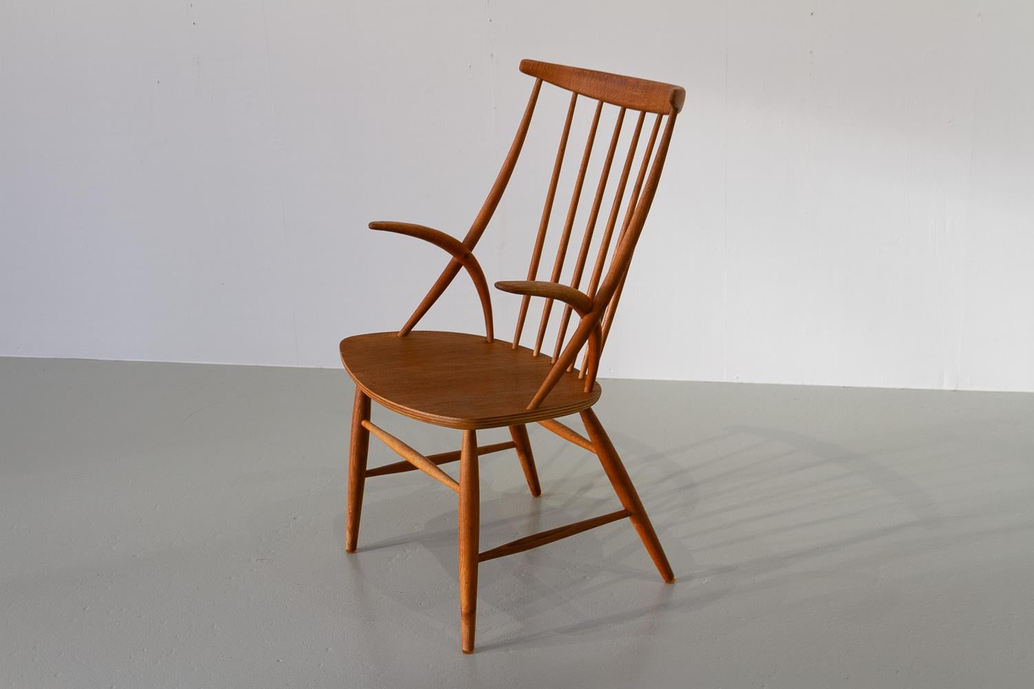 Dänischer Moderner Sessel IW2 in Eiche von Illum Wikkelsø, 1960er Jahre. im Angebot 12