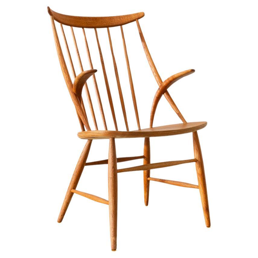 Sillón moderno danés IW2 en roble de Illum Wikkelsø, década de 1960.