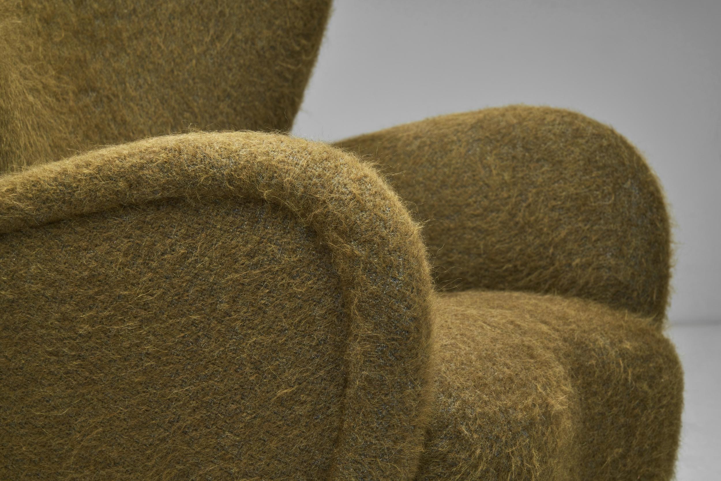 Sillón moderno danés con reposapiés, Dinamarca ca 1940s en venta 2