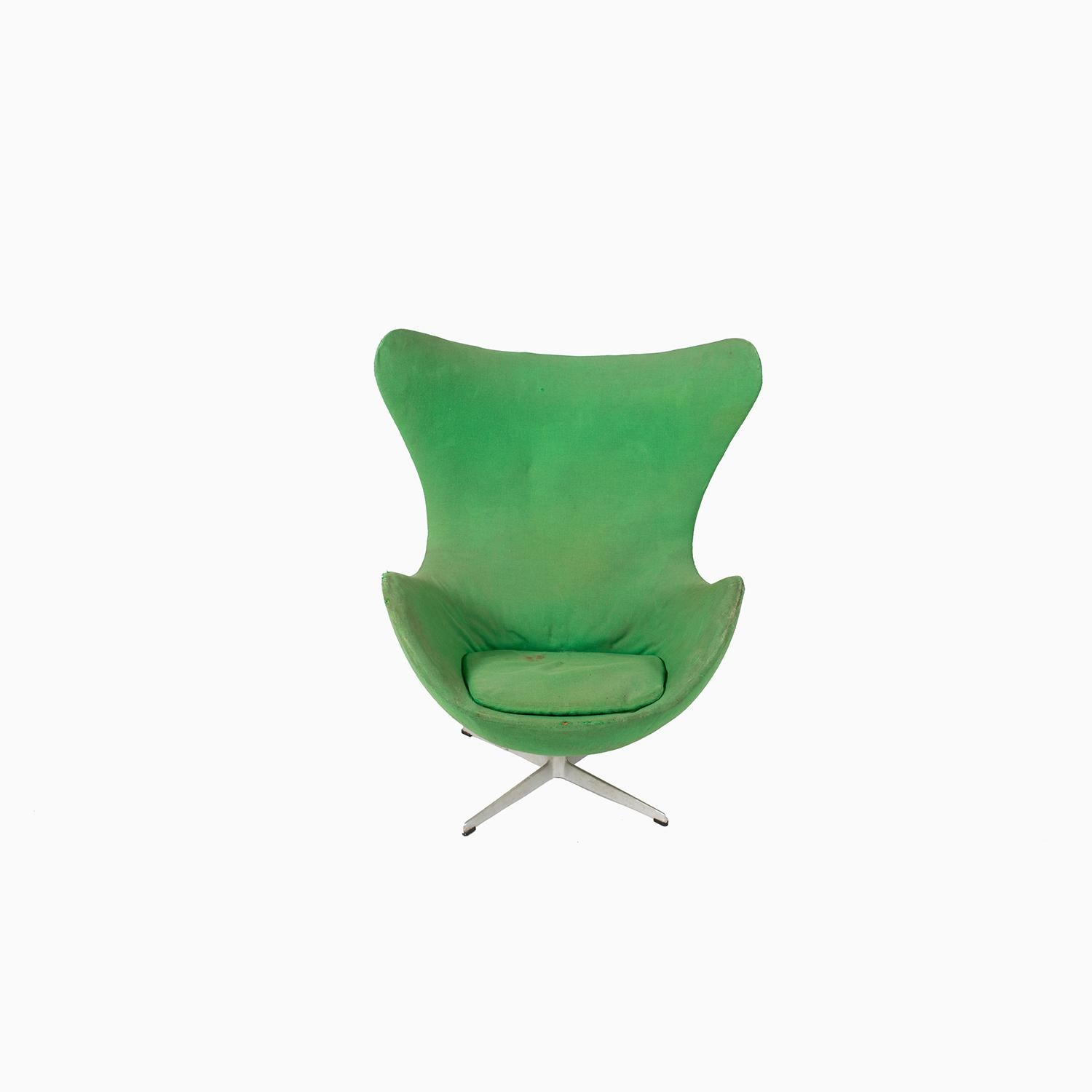 Scandinavian Modern Danish Modern Arne Jacobsen Egg Chair