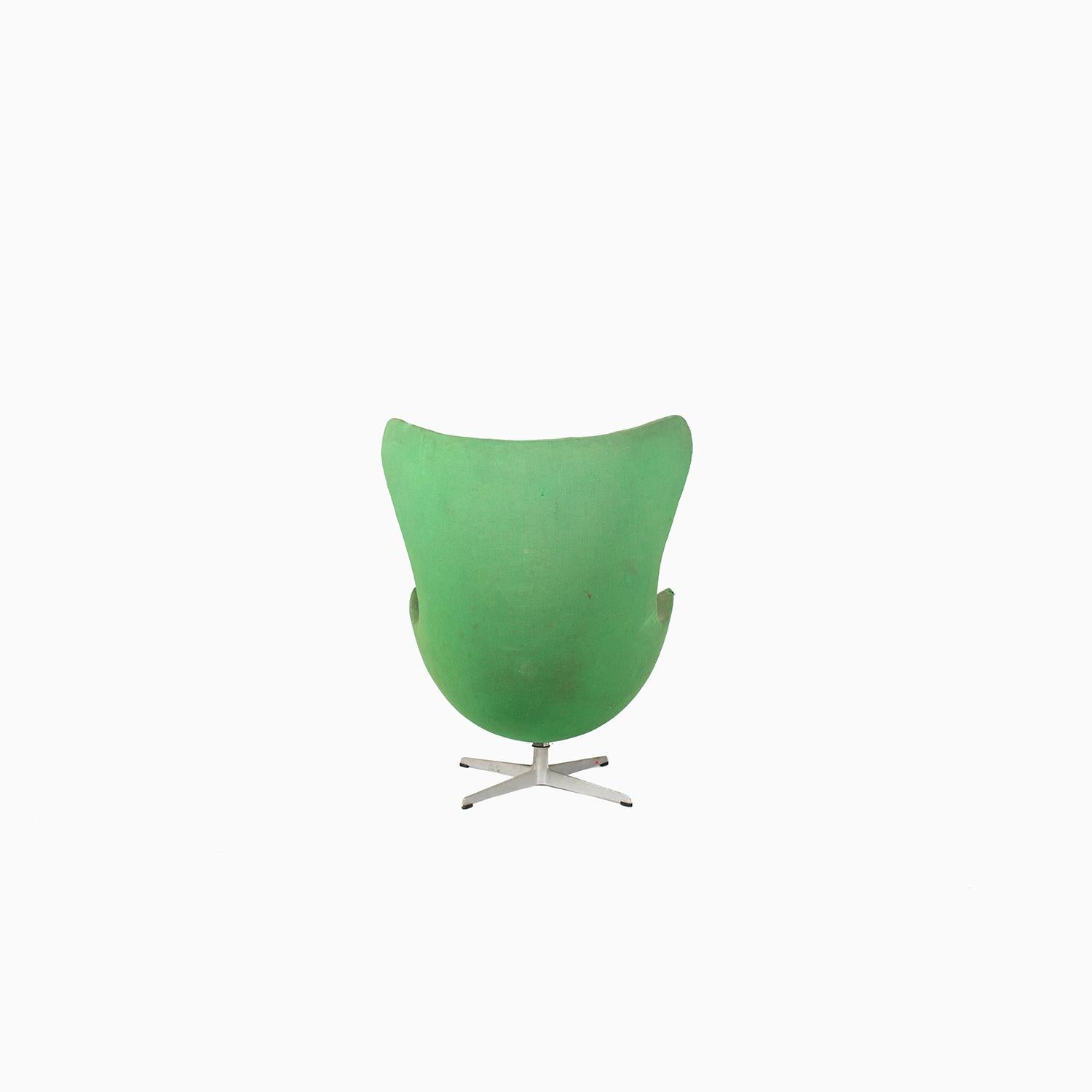 20th Century Danish Modern Arne Jacobsen Egg Chair