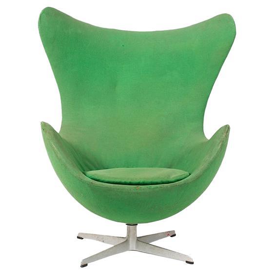 Danish Modern Arne Jacobsen Egg Chair
