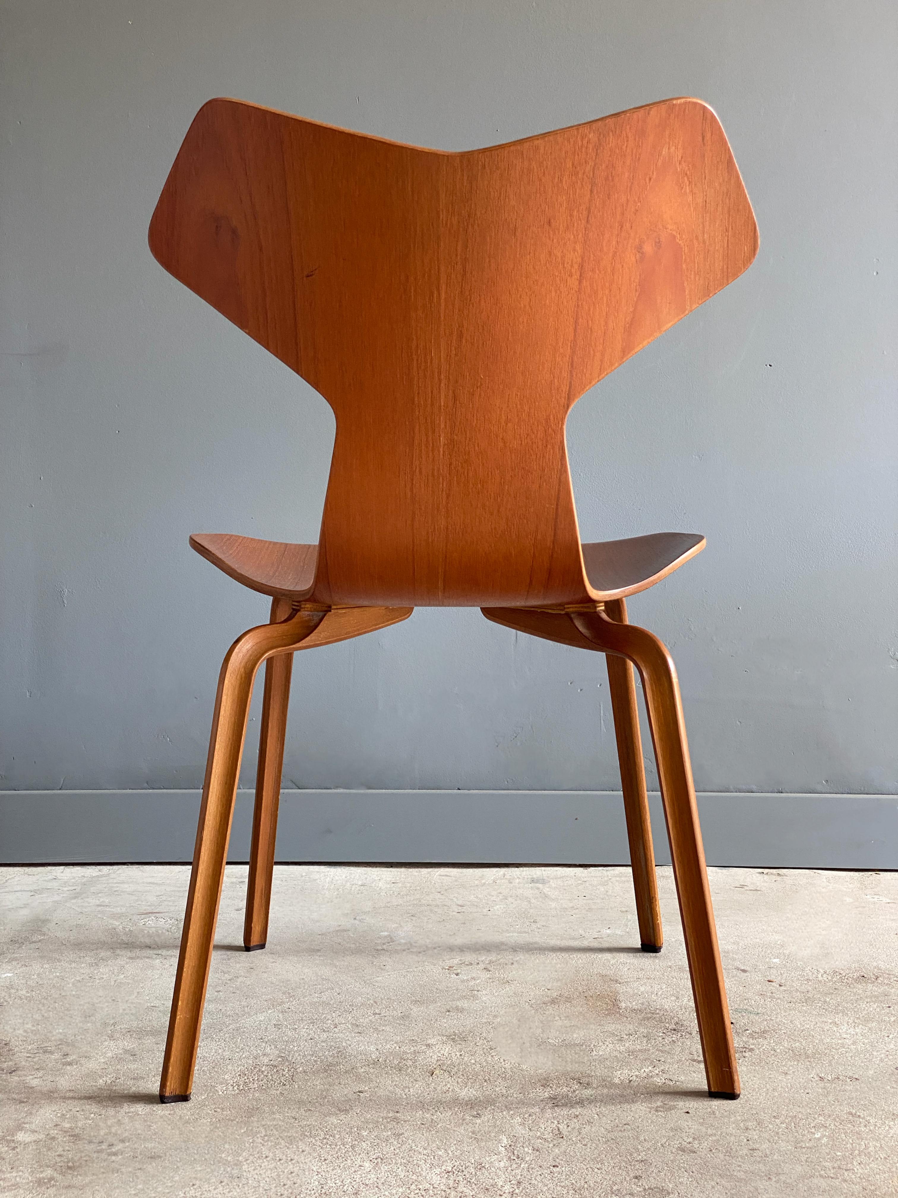 Danish Modern Arne Jacobsen “Grand Prix” Chairs Mid Century 2