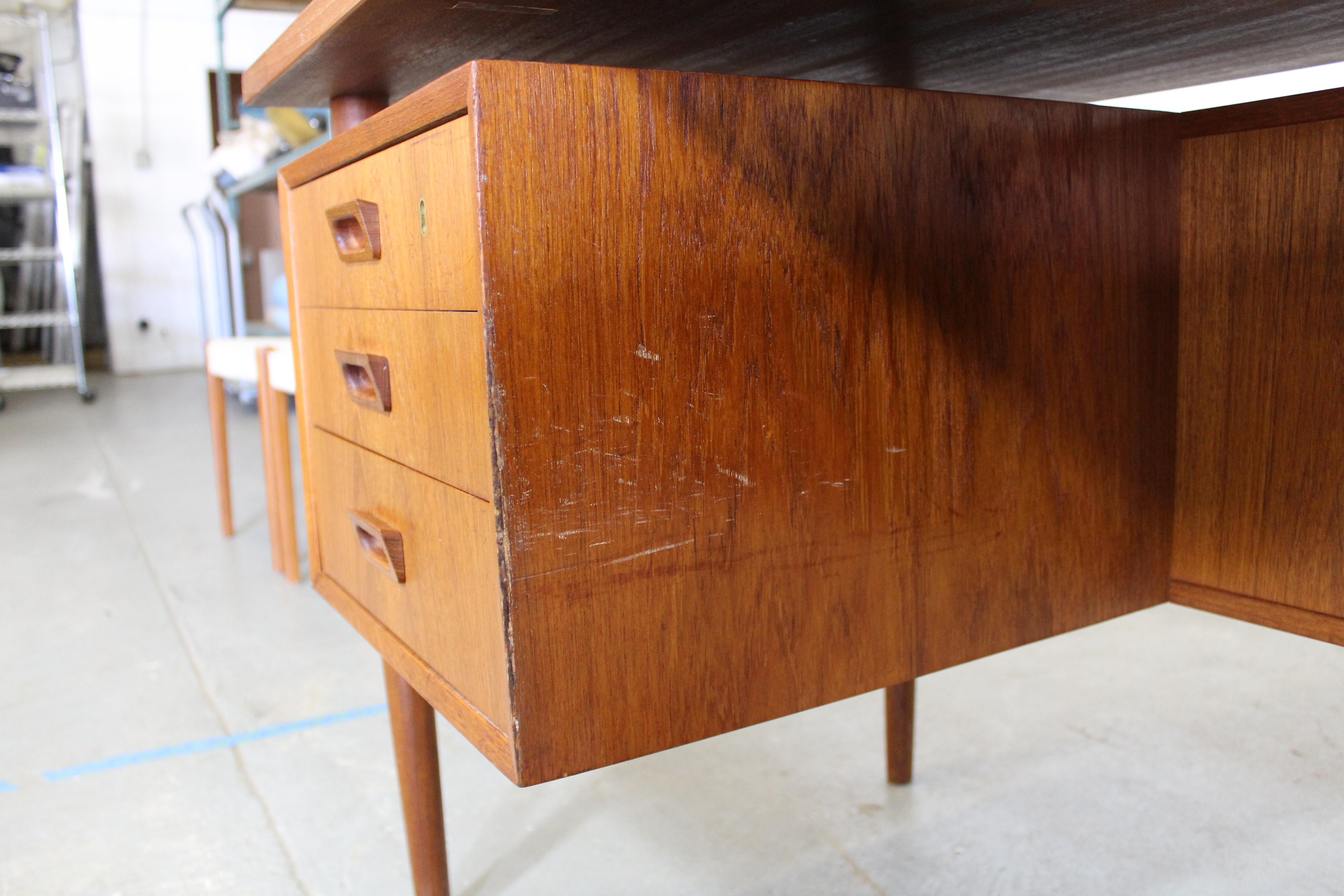 Mid-20th Century Danish Modern Arne Vodder Style Bornholm Floating Top Teak Desk