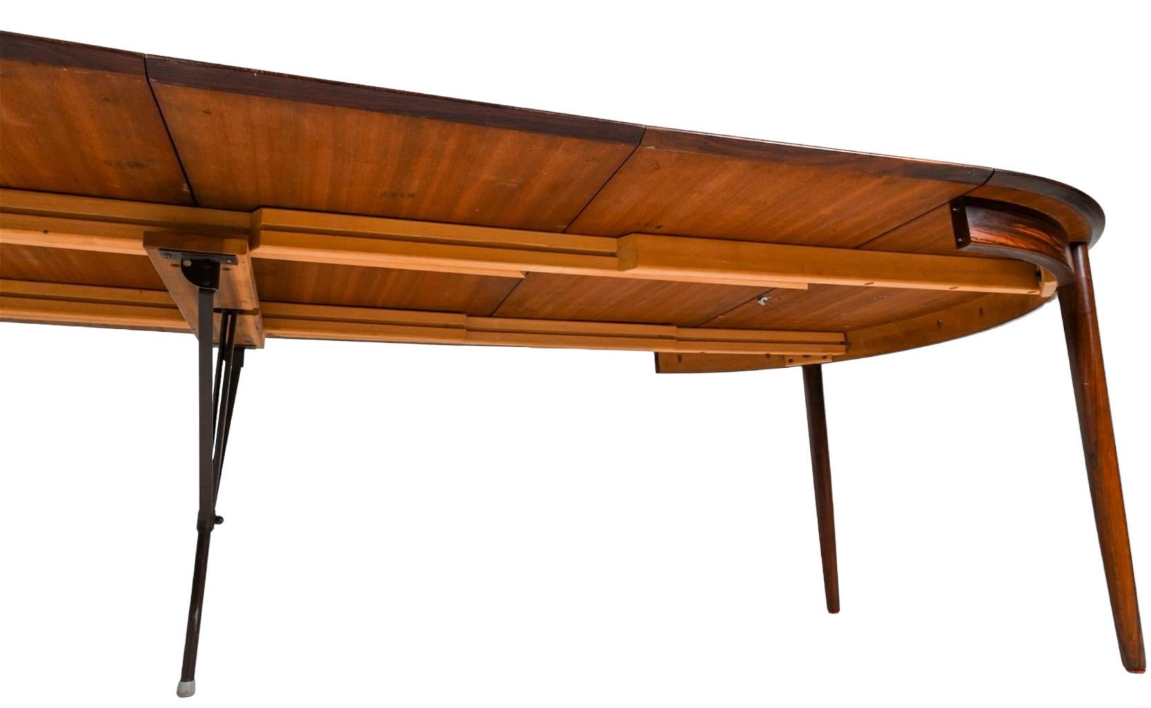 20th Century Danish Modern Arne Vodder Style Rosewood Dining Table W/ 4 Leaves  For Sale