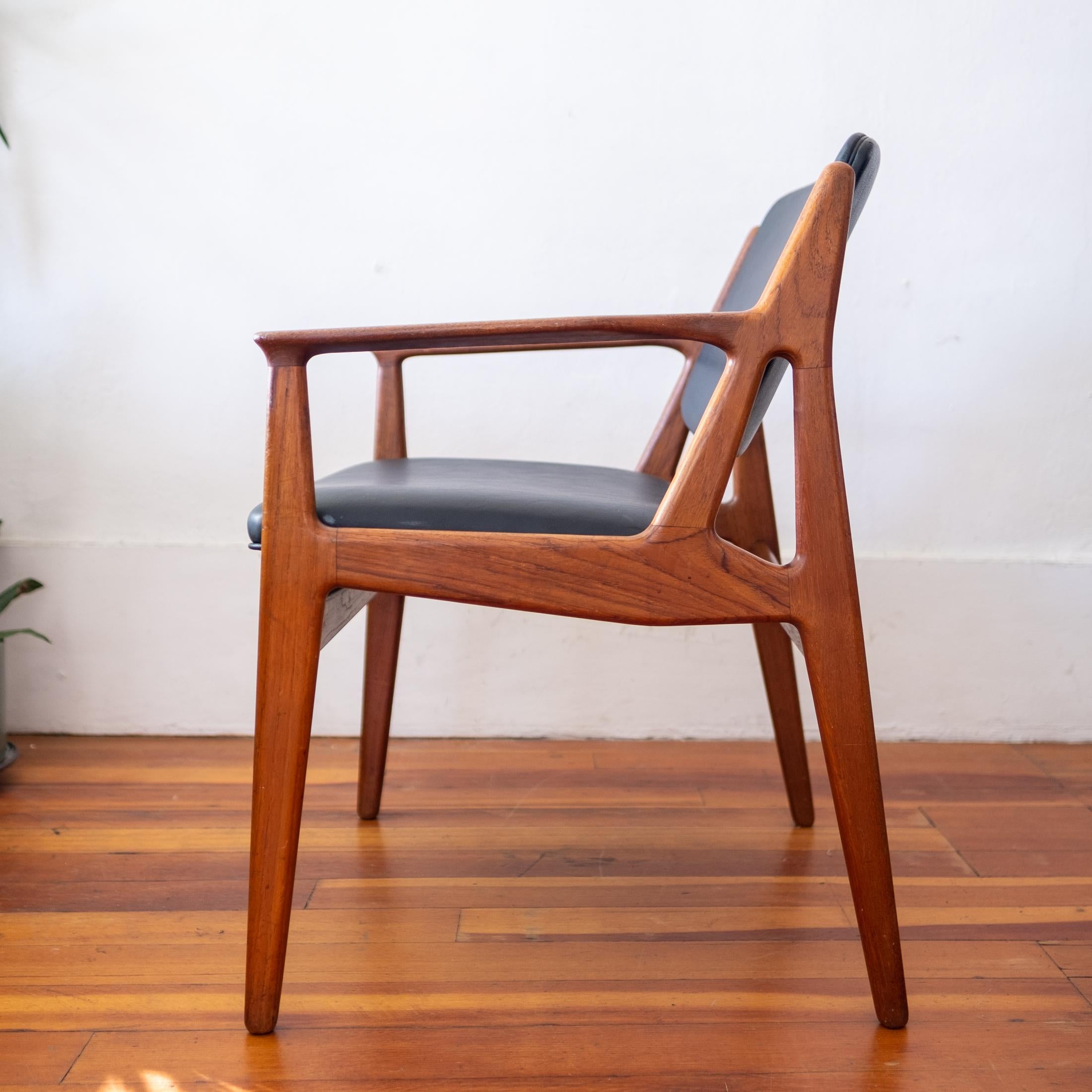 Scandinavian Modern Danish Modern Arne Vodder Vamo Ella Teak Chair