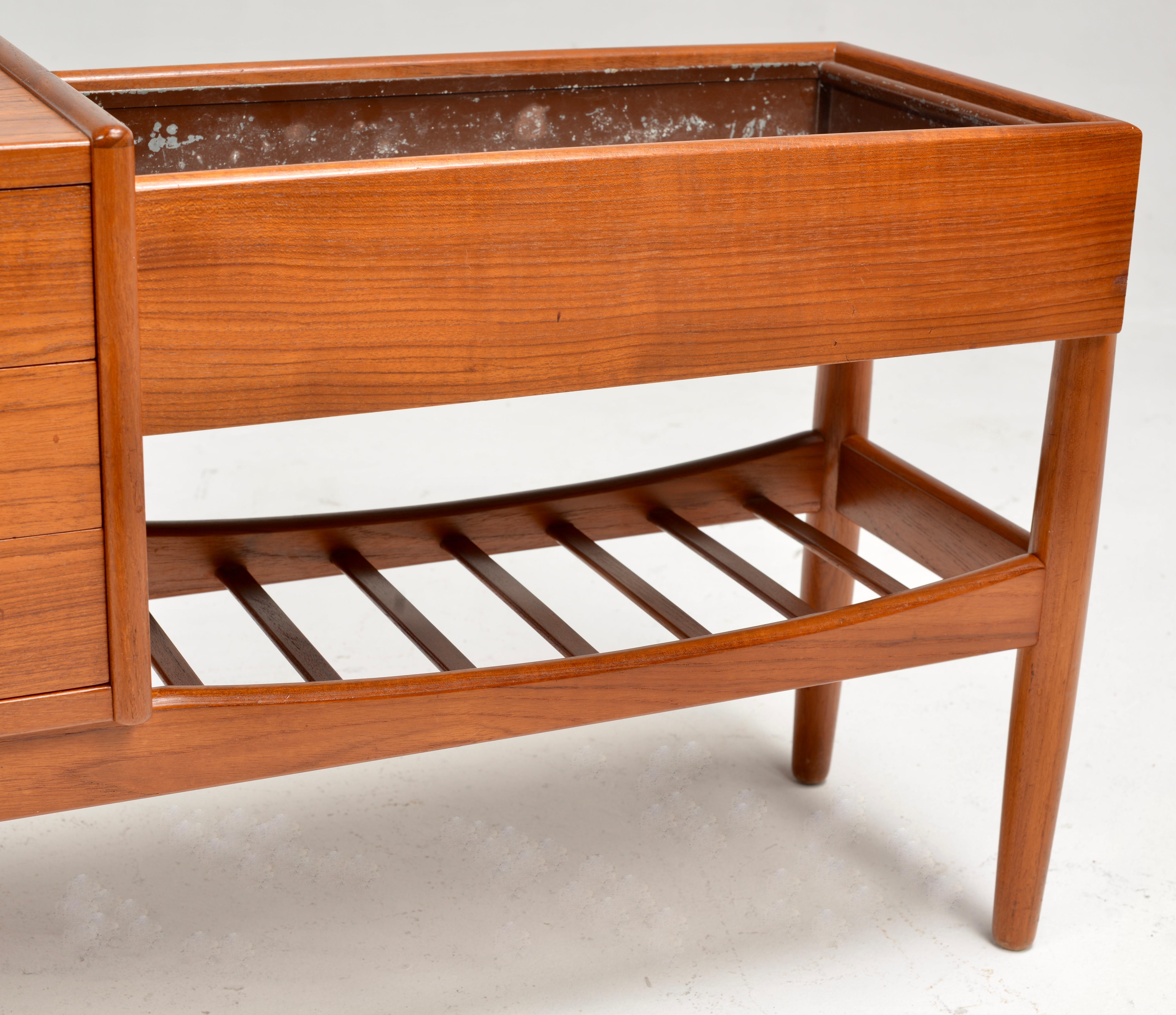Danois Jardinière danoise moderne Arne Wahl Iversen modèle n° 36 en vente