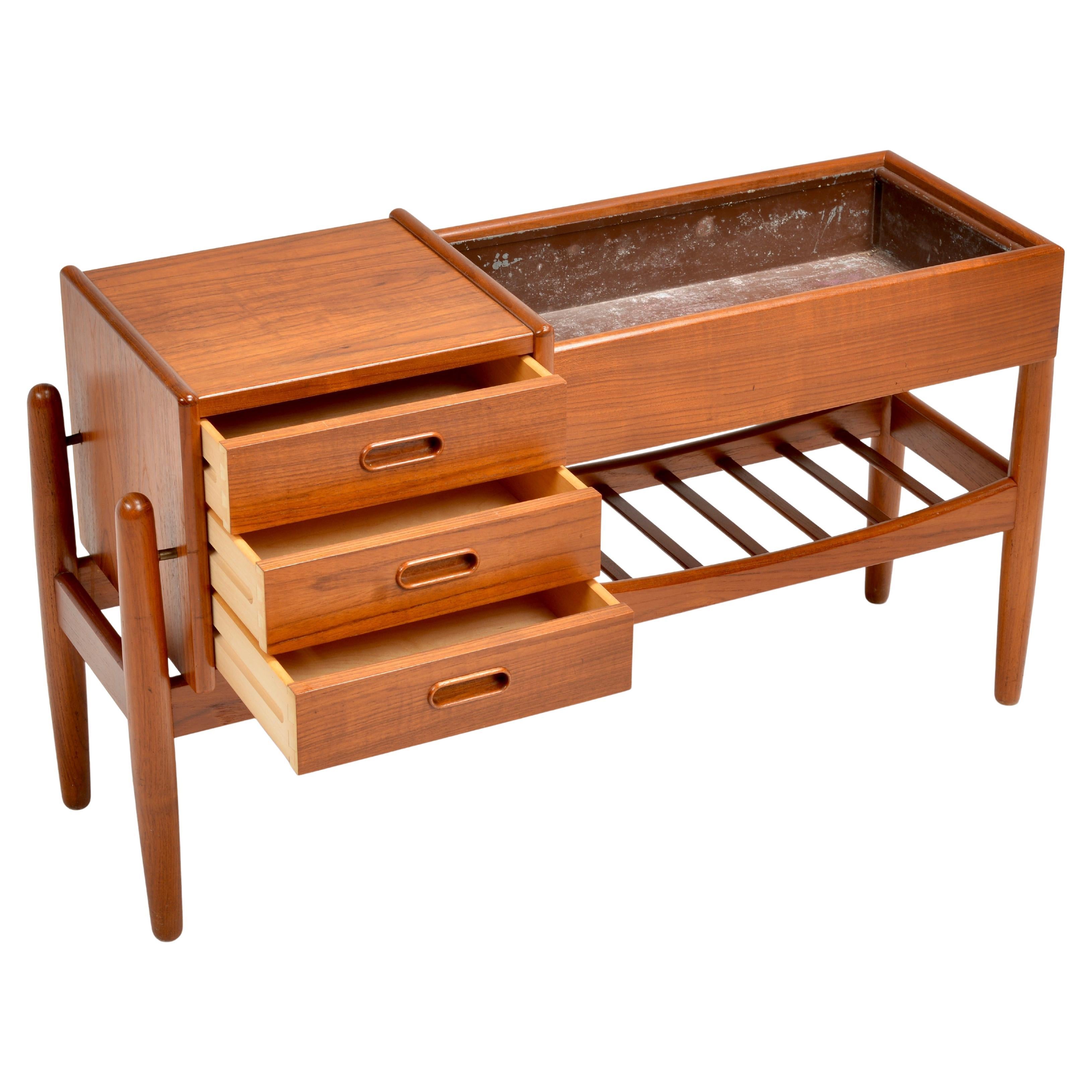 Jardinière danoise moderne Arne Wahl Iversen modèle n° 36