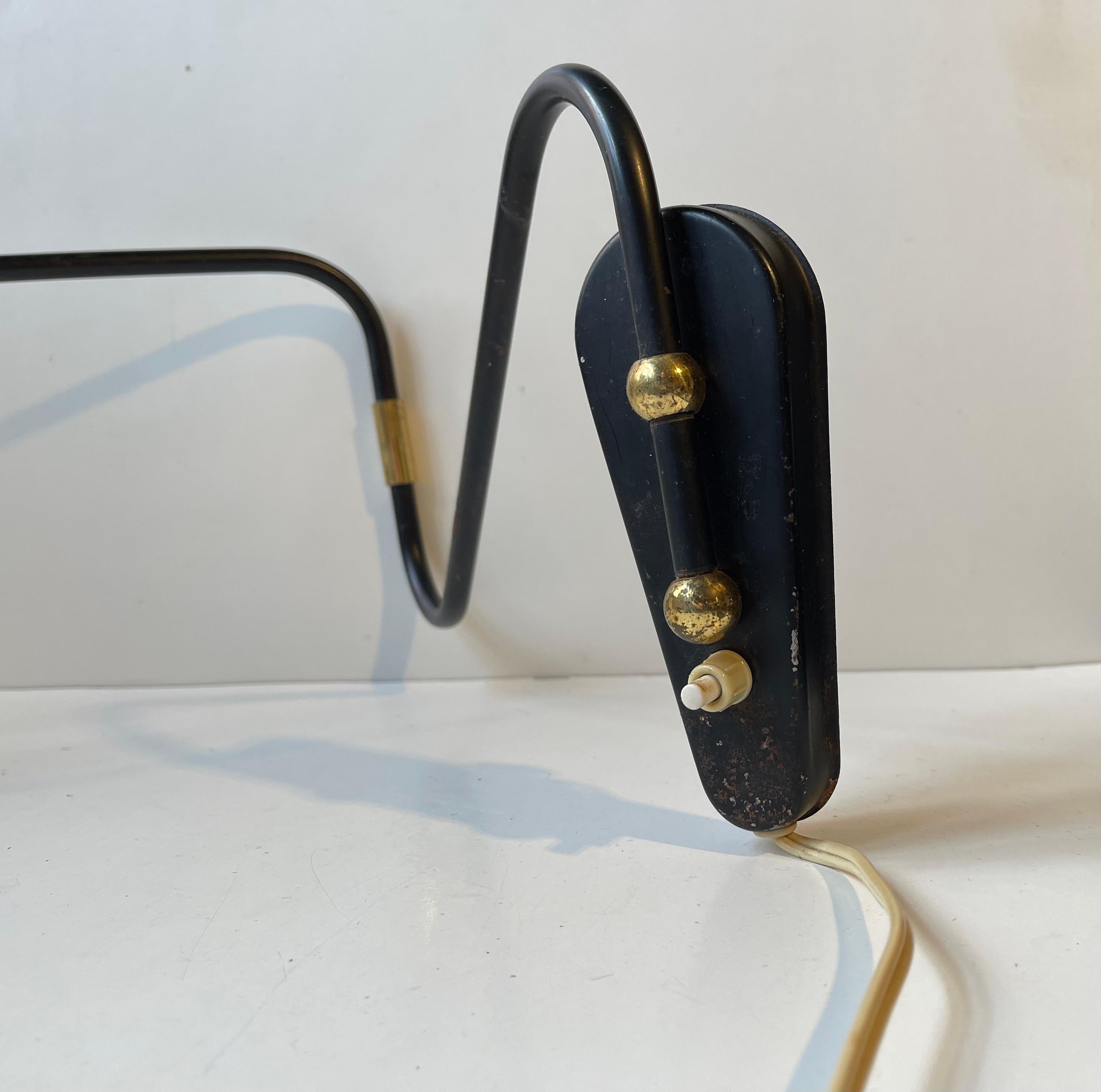 Danish Modern Articulated Black Wall Light wBrass Accents & Frosted Glass Shade In Good Condition For Sale In Esbjerg, DK