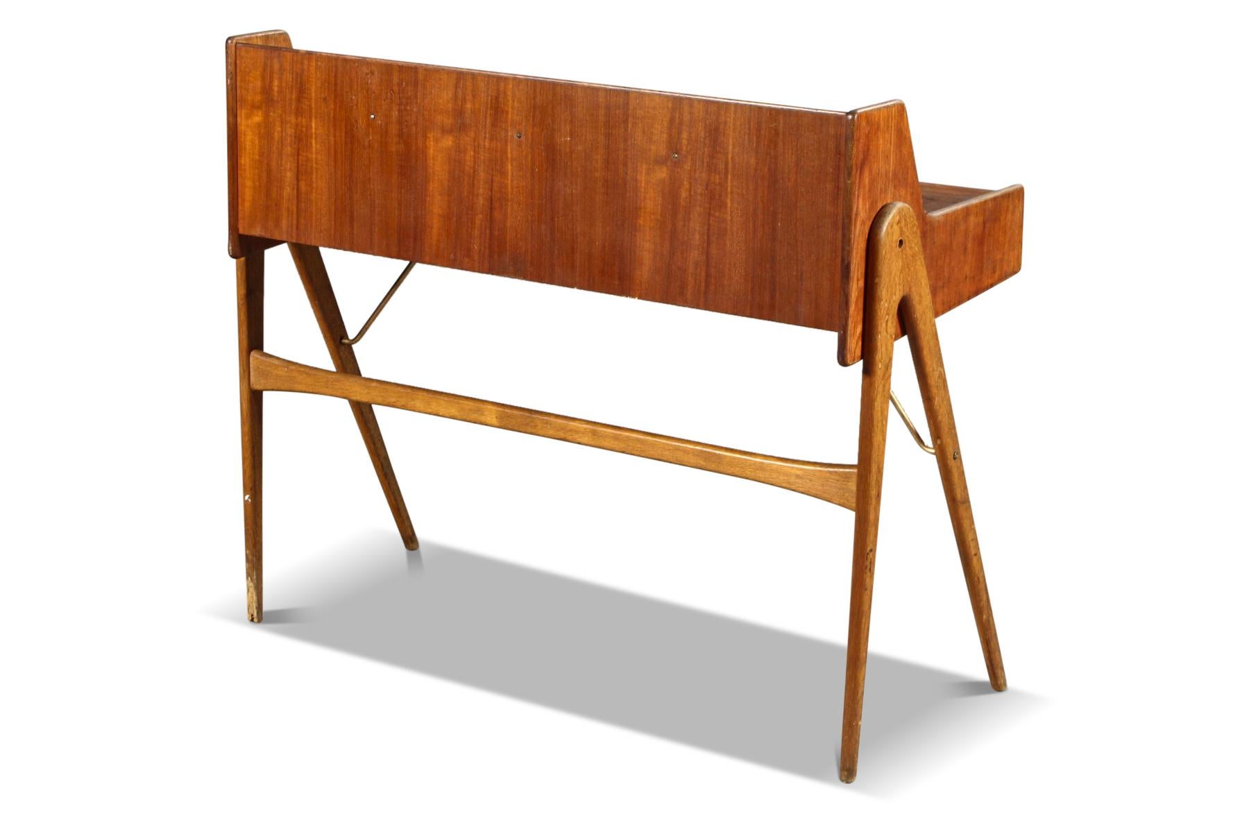 Danish Modern Atomic Teak + Oak Desk In Good Condition For Sale In Berkeley, CA