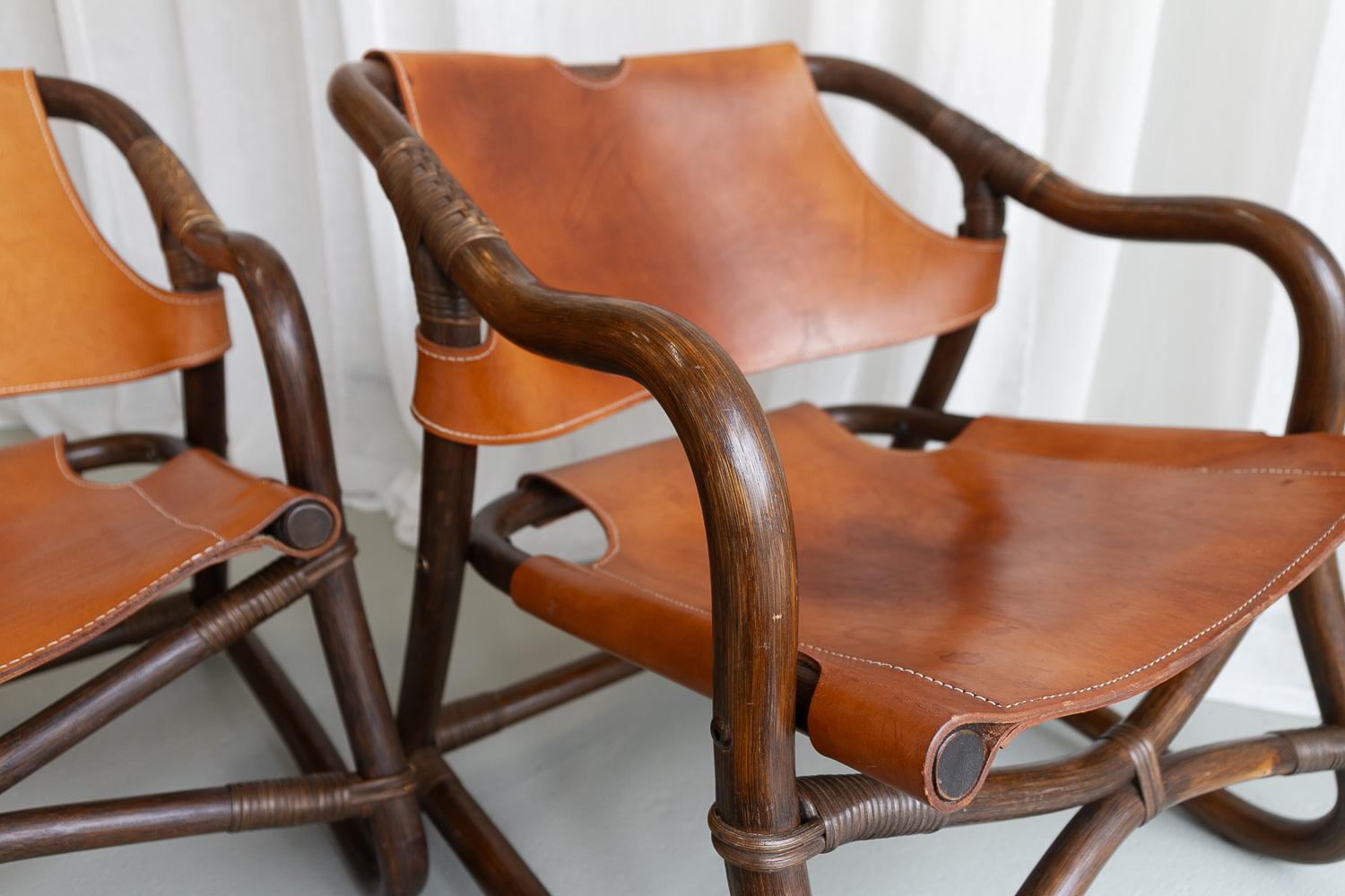 Danish Modern Bamboo and Leather Lounge Chairs & Table by Horsnæs, 1960s. For Sale 6